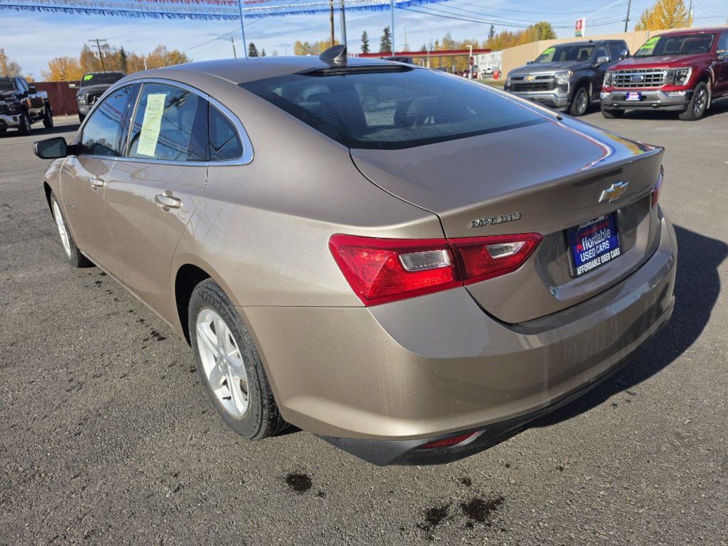 2022 GOLD CHEVROLET MALIBU LS (1G1ZB5ST9NF) with an 1.5L engine, Continuously Variable transmission, located at 2525 S. Cushman, Fairbanks, AK, 99701, (907) 452-5707, 64.824036, -147.712311- Photo#3