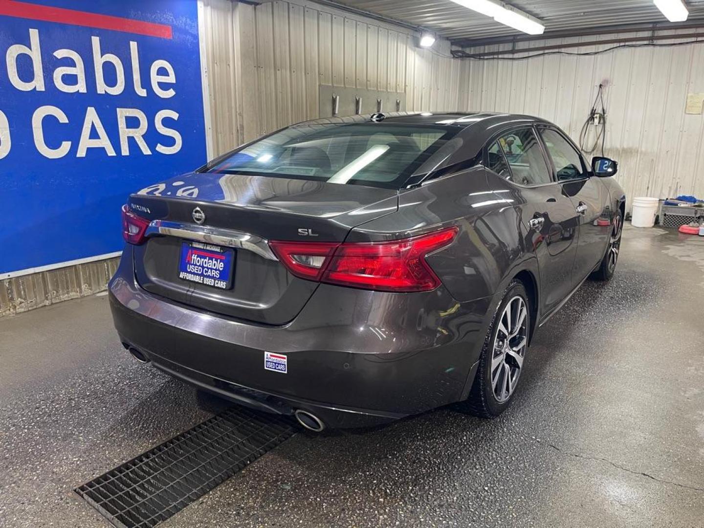 2017 GRAY NISSAN MAXIMA 3.5S (1N4AA6AP1HC) with an 3.5L engine, Continuously Variable transmission, located at 2525 S. Cushman, Fairbanks, AK, 99701, (907) 452-5707, 64.824036, -147.712311 - Photo#2