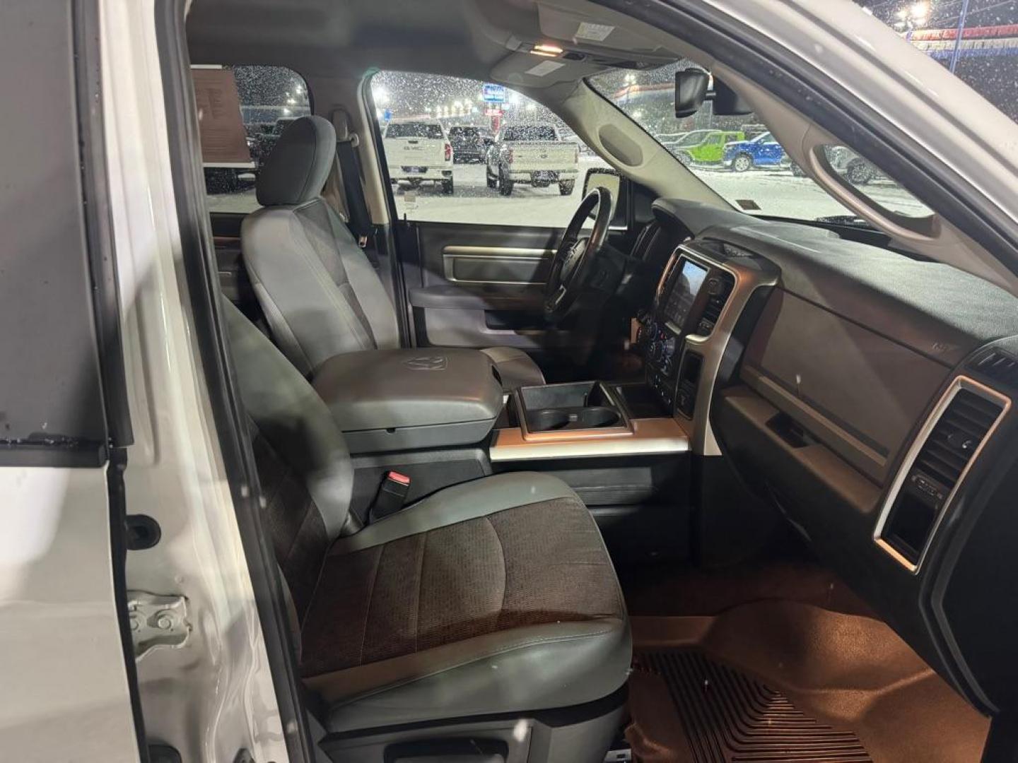 2014 WHITE RAM 1500 SLT (1C6RR7LGXES) with an 3.6L engine, Automatic transmission, located at 2525 S. Cushman, Fairbanks, AK, 99701, (907) 452-5707, 64.824036, -147.712311 - Photo#4