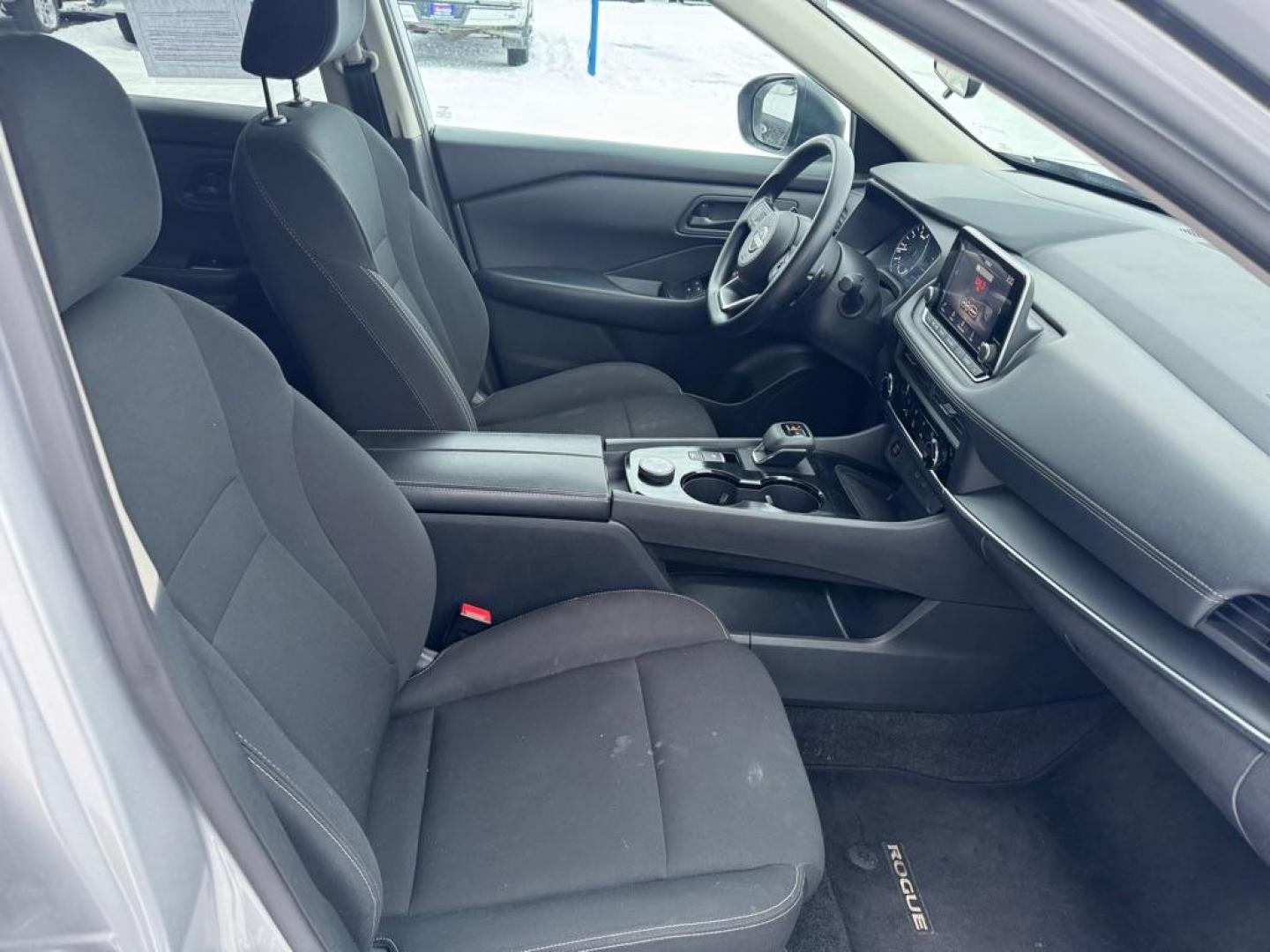 2024 SILVER NISSAN ROGUE S (5N1BT3ABXRC) with an 1.5L engine, Continuously Variable transmission, located at 2525 S. Cushman, Fairbanks, AK, 99701, (907) 452-5707, 64.824036, -147.712311 - Photo#4