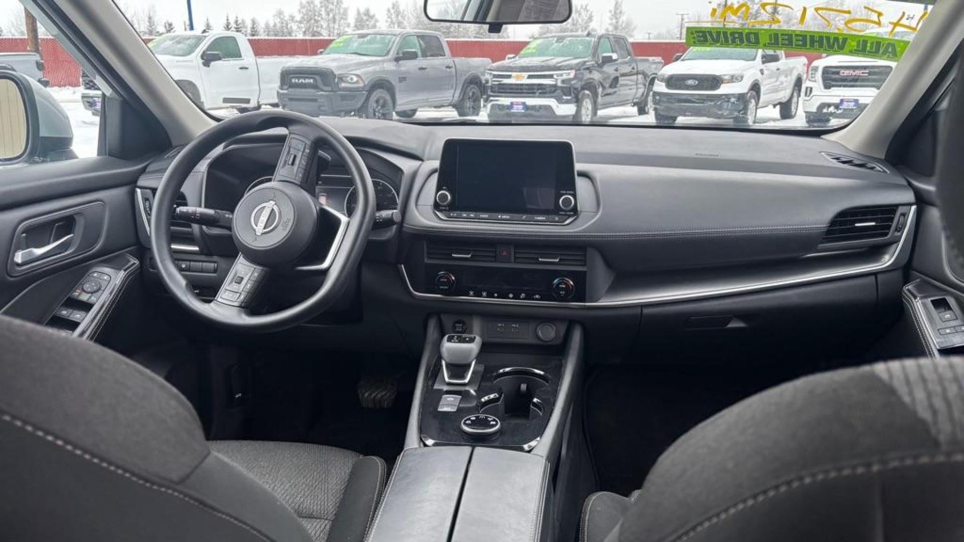 2024 SILVER NISSAN ROGUE SV (5N1BT3BB5RC) with an 1.5L engine, Continuously Variable transmission, located at 2525 S. Cushman, Fairbanks, AK, 99701, (907) 452-5707, 64.824036, -147.712311 - Photo#2