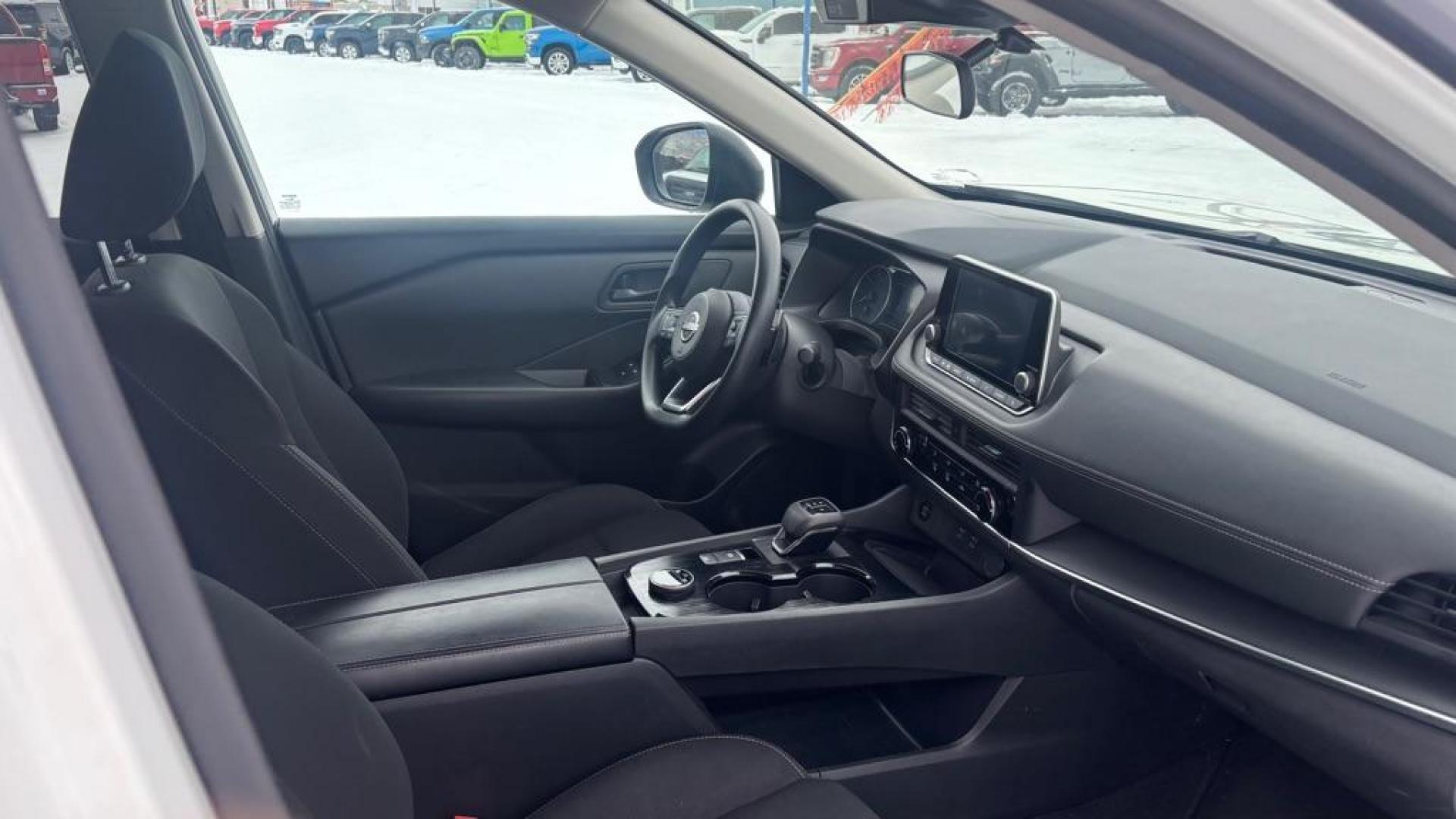 2024 WHITE NISSAN ROGUE S (5N1BT3AB3RC) with an 1.5L engine, Continuously Variable transmission, located at 2525 S. Cushman, Fairbanks, AK, 99701, (907) 452-5707, 64.824036, -147.712311 - Photo#2