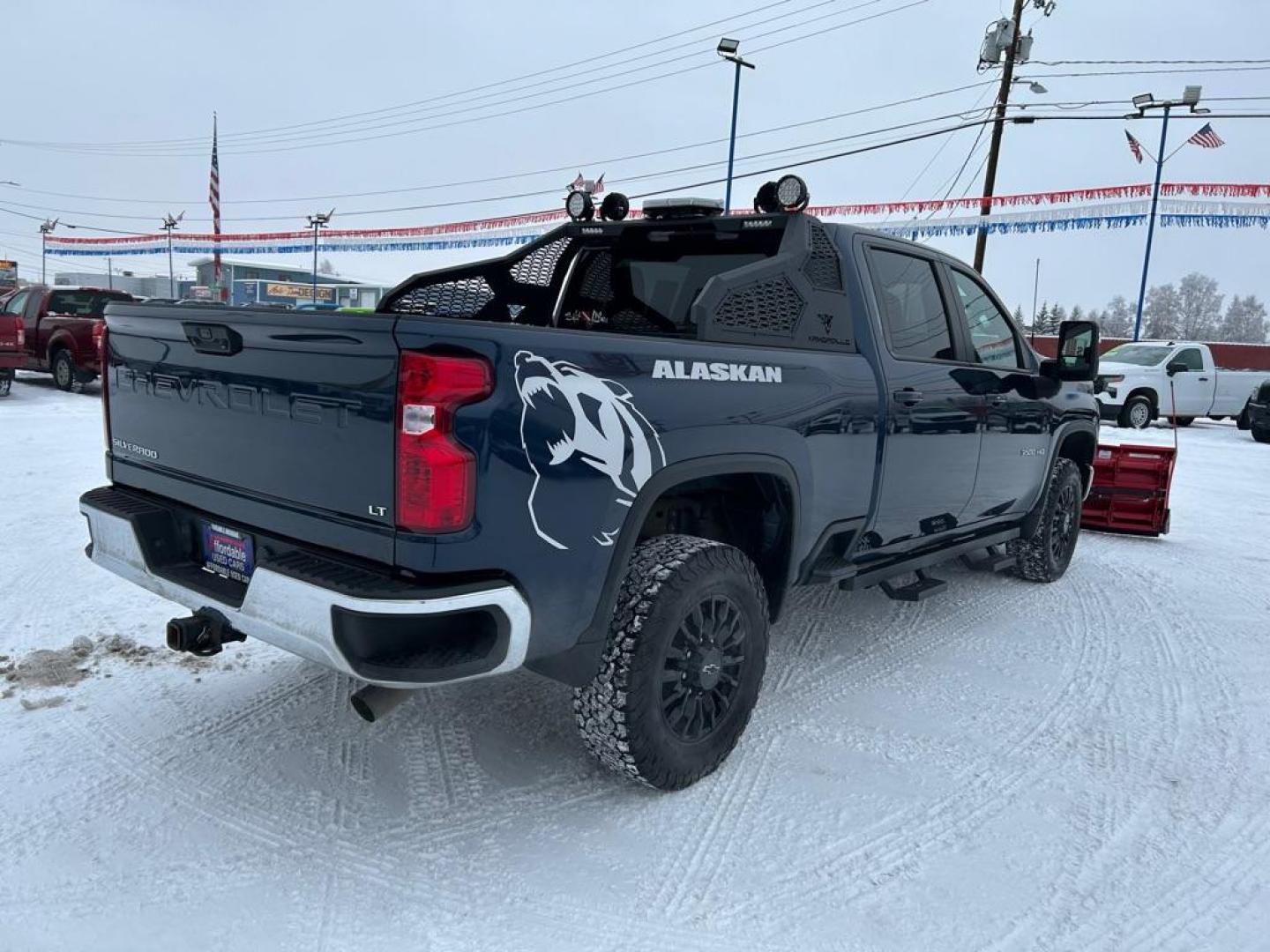 2022 BLUE CHEVROLET SILVERADO 3500 LT (1GC4YTE74NF) with an 6.6L engine, Automatic transmission, located at 2525 S. Cushman, Fairbanks, AK, 99701, (907) 452-5707, 64.824036, -147.712311 - Photo#2