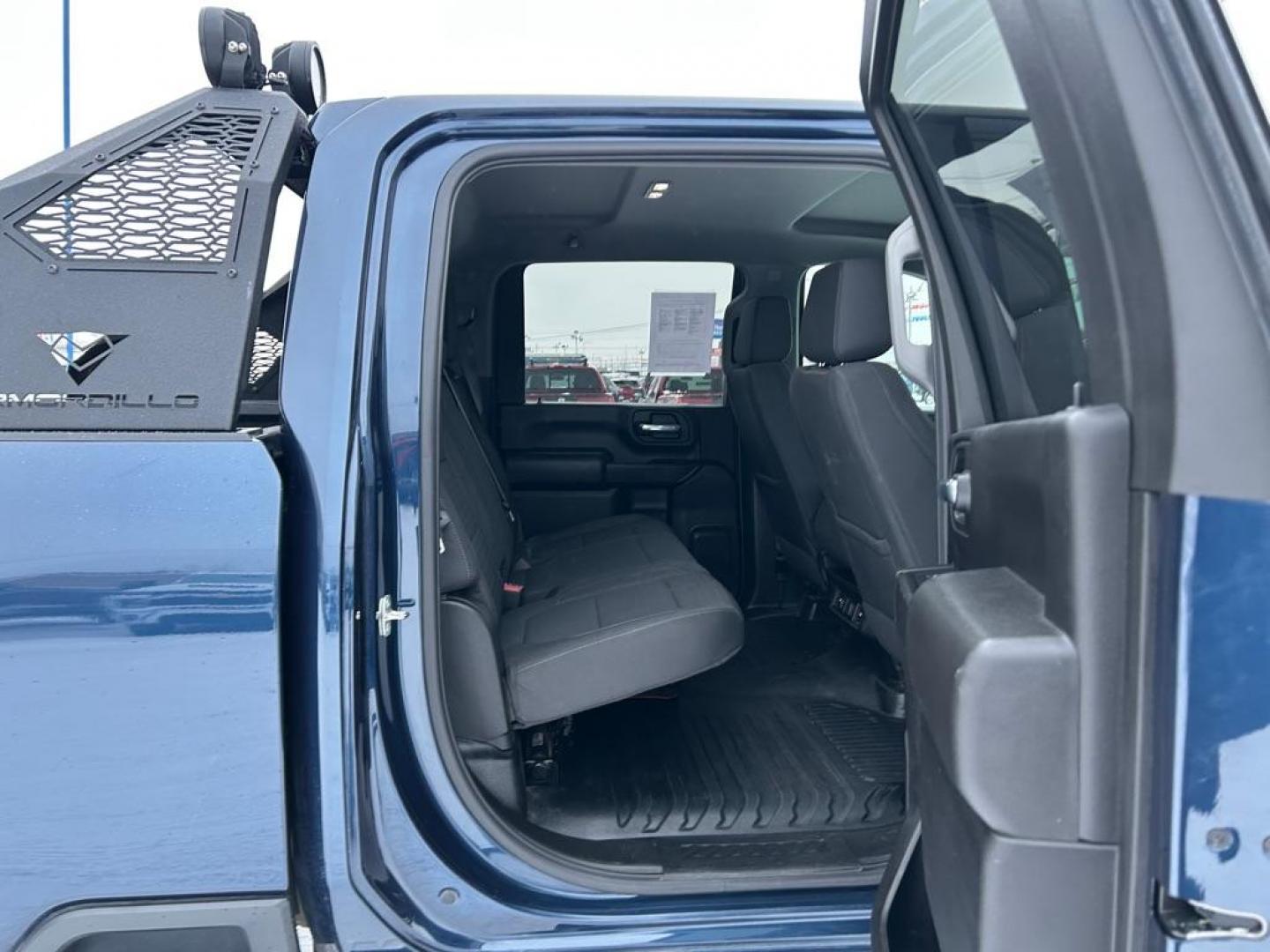 2022 BLUE CHEVROLET SILVERADO 3500 LT (1GC4YTE74NF) with an 6.6L engine, Automatic transmission, located at 2525 S. Cushman, Fairbanks, AK, 99701, (907) 452-5707, 64.824036, -147.712311 - Photo#5