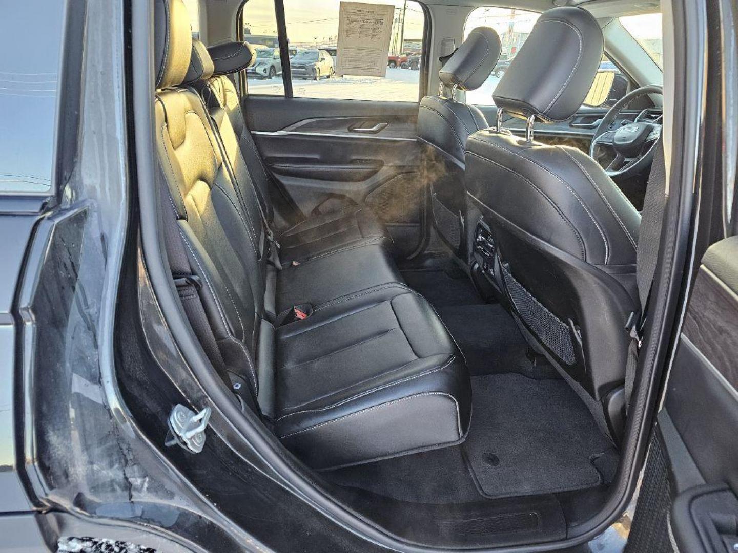 2024 BLACK JEEP GRAND CHEROKEE LIMITED (1C4RJHBG0R8) with an 3.6L engine, Automatic transmission, located at 2525 S. Cushman, Fairbanks, AK, 99701, (907) 452-5707, 64.824036, -147.712311 - Photo#5