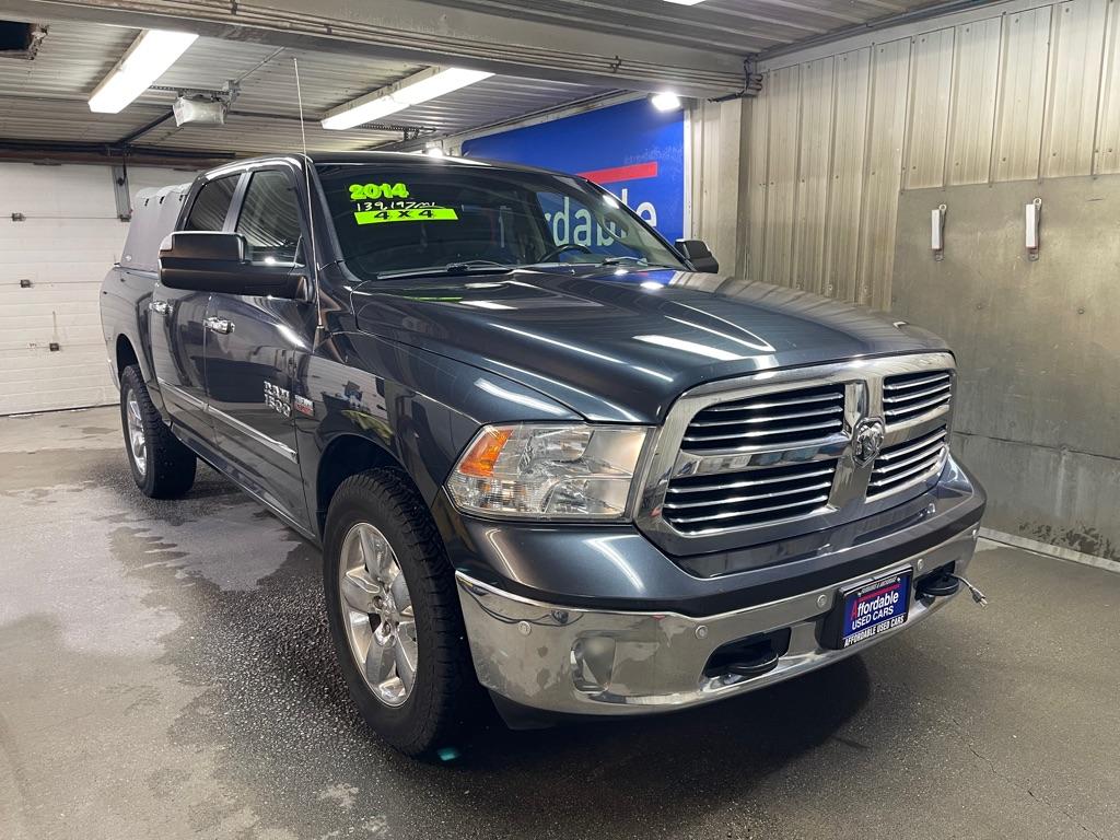 photo of 2014 RAM 1500 SLT