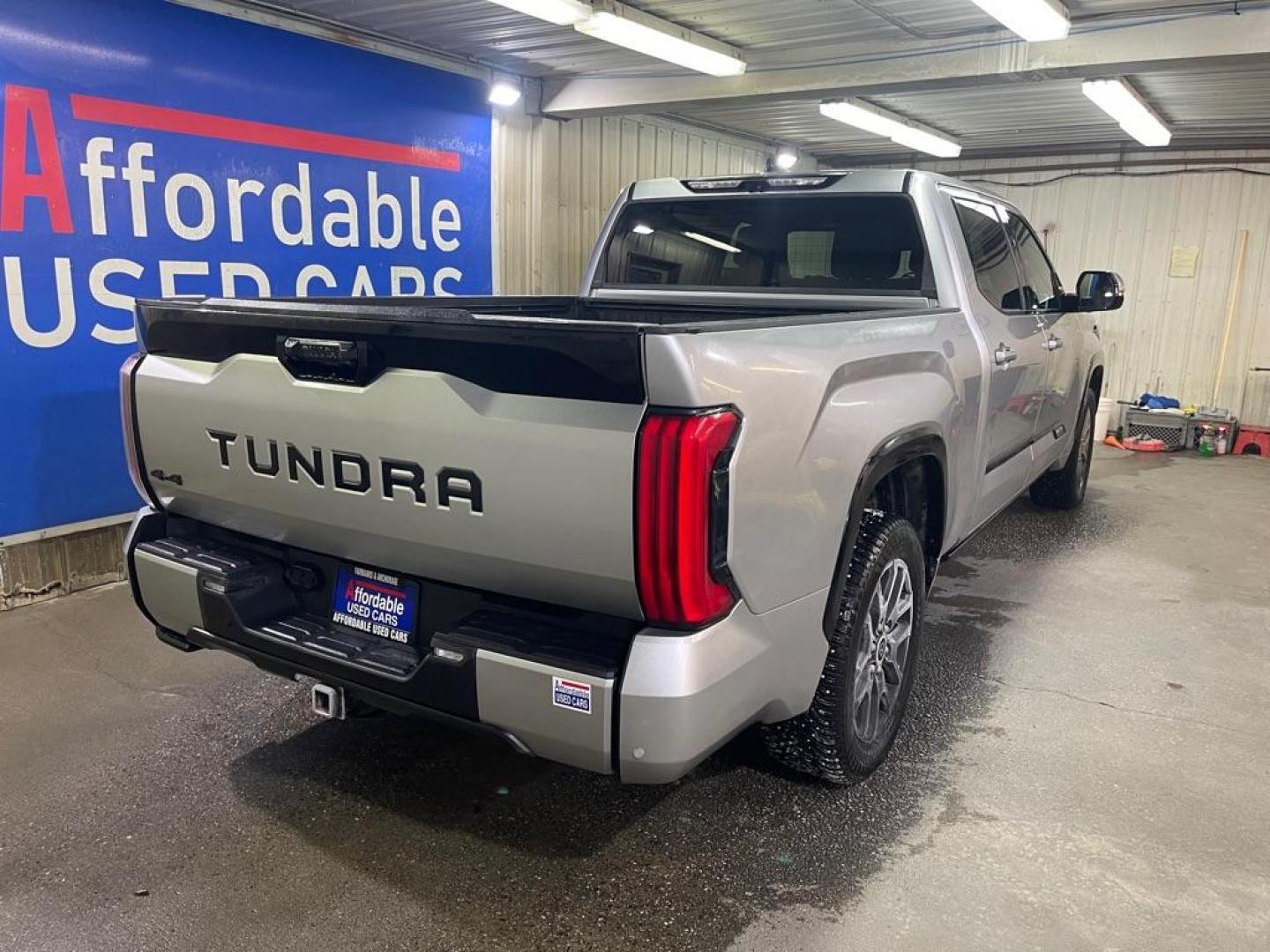 2022 SILVER TOYOTA TUNDRA CREWMAX PLATINUM (5TFNA5ECXNX) with an 3.4L engine, Automatic transmission, located at 2525 S. Cushman, Fairbanks, AK, 99701, (907) 452-5707, 64.824036, -147.712311 - Photo#2