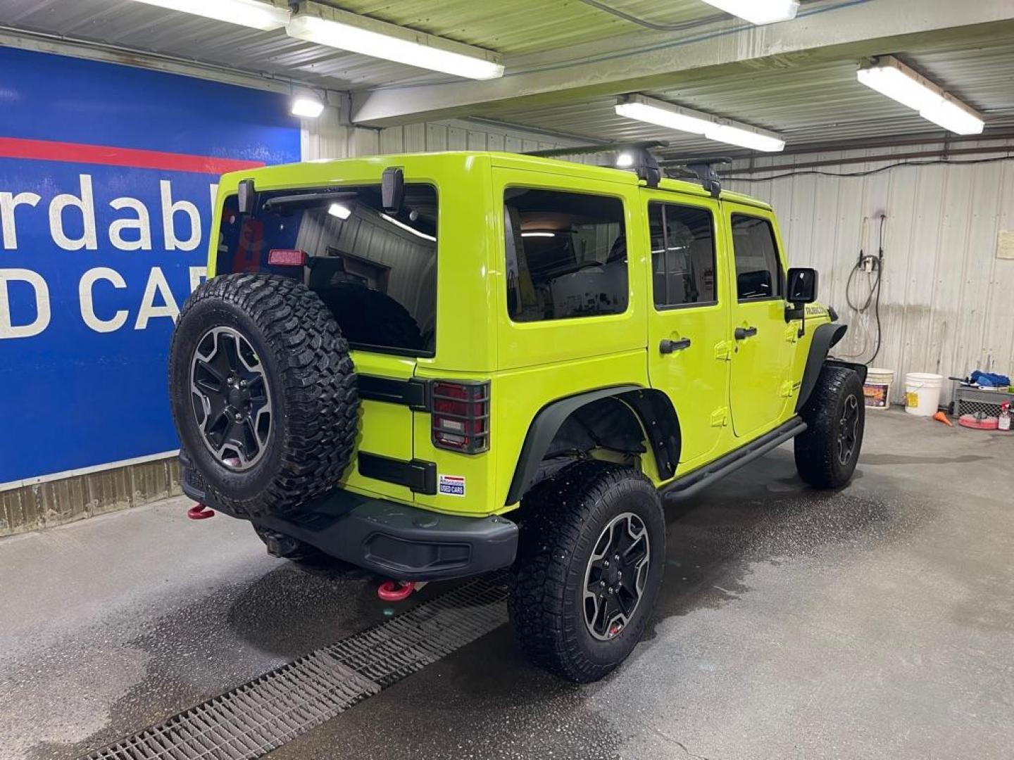 2017 GREEN JEEP WRANGLER UNLIMI RUBICON (1C4BJWFG9HL) with an 3.6L engine, Automatic transmission, located at 2525 S. Cushman, Fairbanks, AK, 99701, (907) 452-5707, 64.824036, -147.712311 - Photo#2