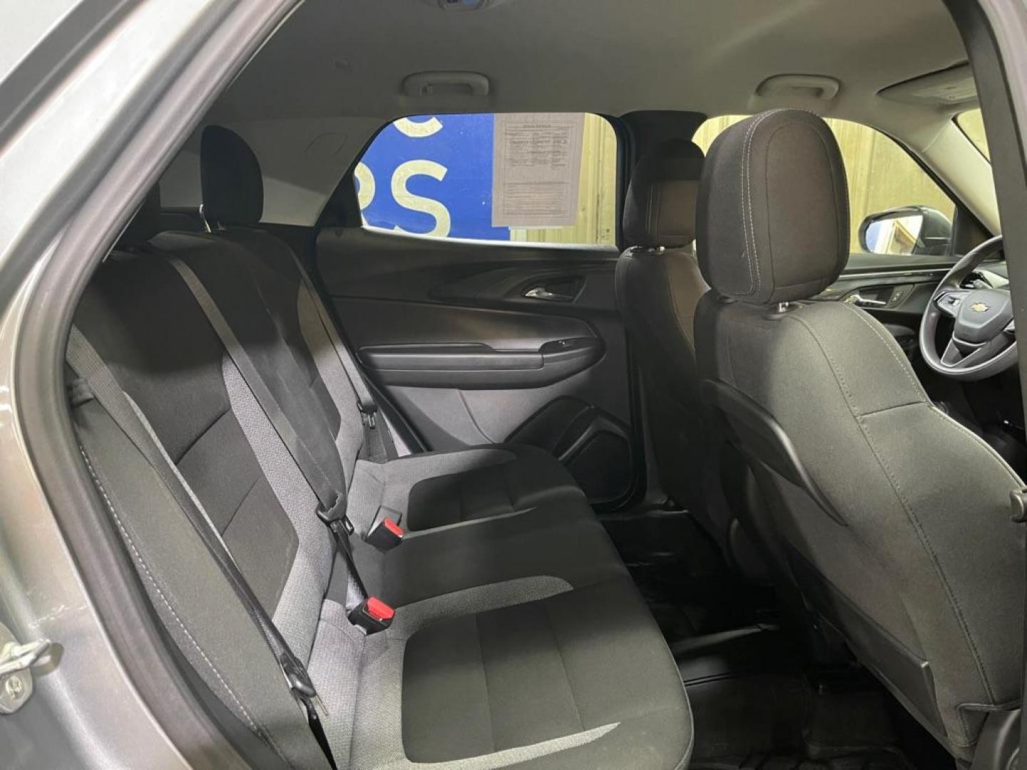 2024 GRAY CHEVROLET TRAILBLAZER LS (KL79MNSL5RB) with an 1.3L engine, Automatic transmission, located at 2525 S. Cushman, Fairbanks, AK, 99701, (907) 452-5707, 64.824036, -147.712311 - Photo#4