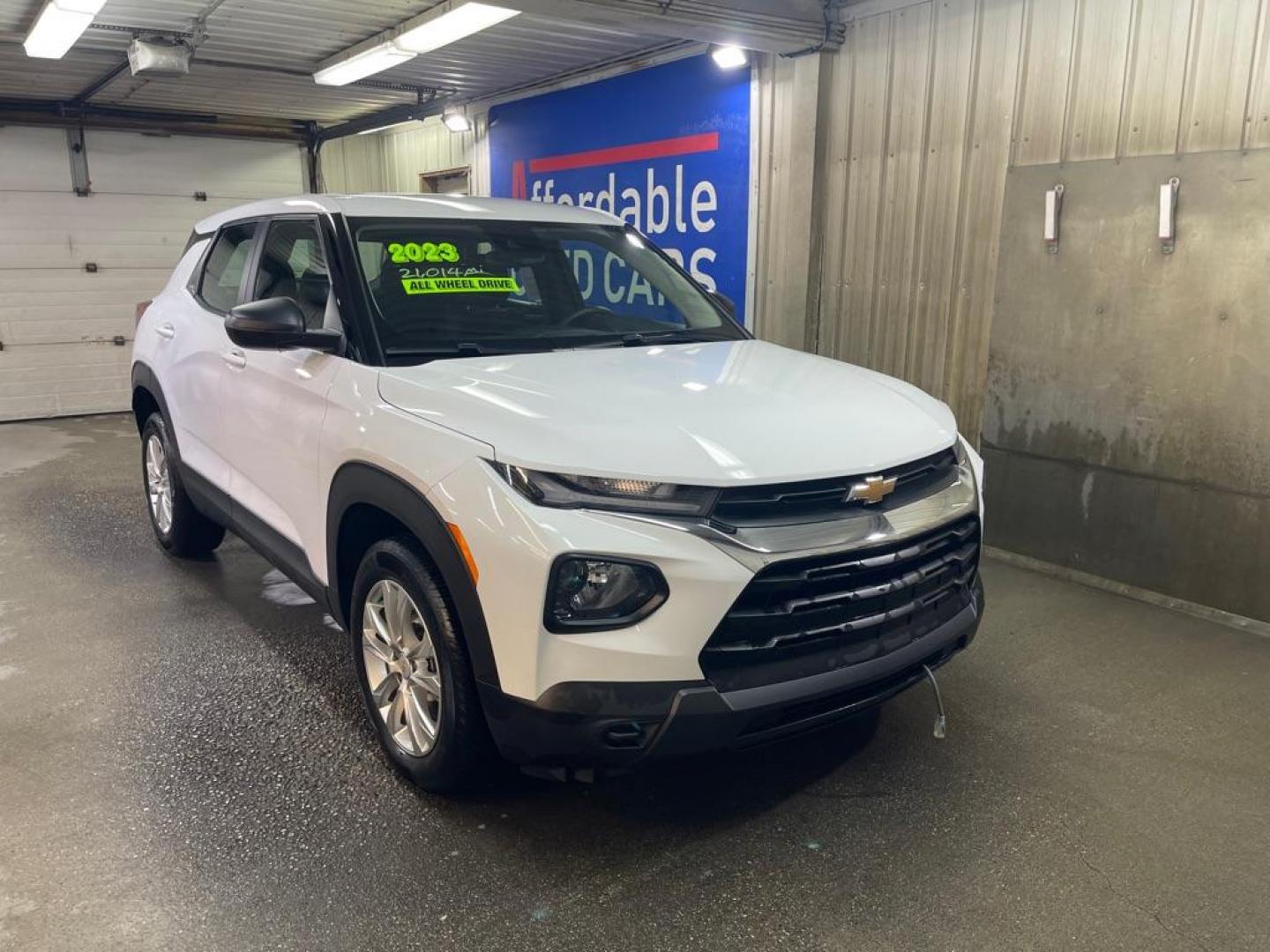 2023 WHITE CHEVROLET TRAILBLAZER LS (KL79MNSL8PB) with an 1.3L engine, Automatic transmission, located at 2525 S. Cushman, Fairbanks, AK, 99701, (907) 452-5707, 64.824036, -147.712311 - Photo#0
