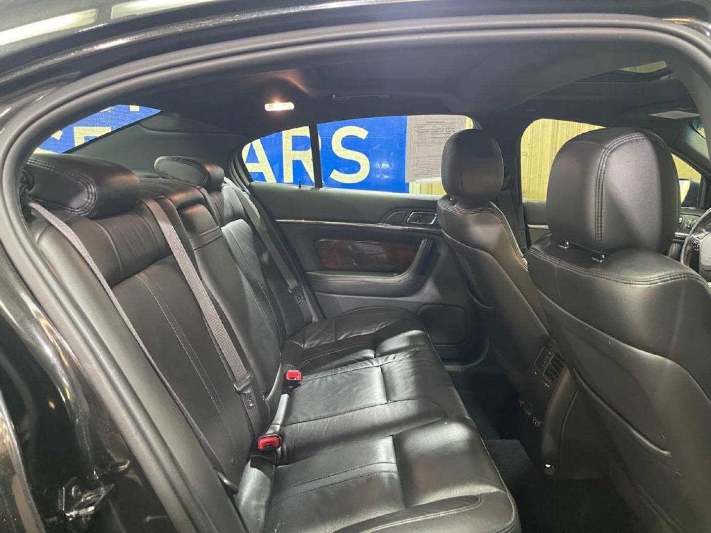 2015 BLACK LINCOLN MKS (1LNHL9DK4FG) with an 3.7L engine, Automatic transmission, located at 2525 S. Cushman, Fairbanks, AK, 99701, (907) 452-5707, 64.824036, -147.712311 - Photo#4