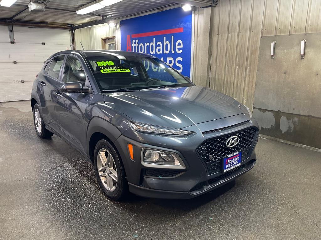 photo of 2019 HYUNDAI KONA SE