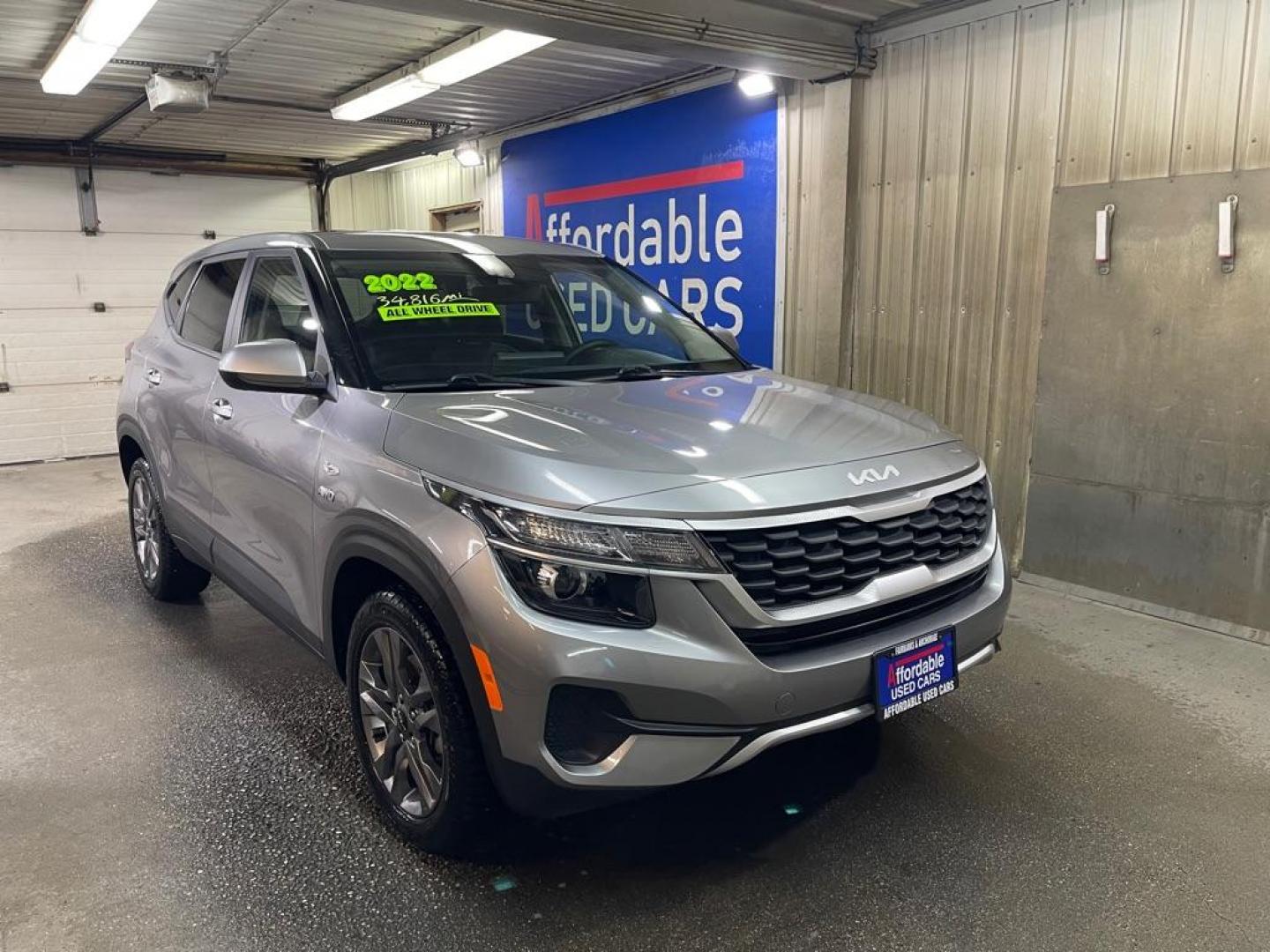 2022 GRAY KIA SELTOS LX (KNDEPCAA3N7) with an 2.0L engine, Continuously Variable transmission, located at 2525 S. Cushman, Fairbanks, AK, 99701, (907) 452-5707, 64.824036, -147.712311 - Photo#0