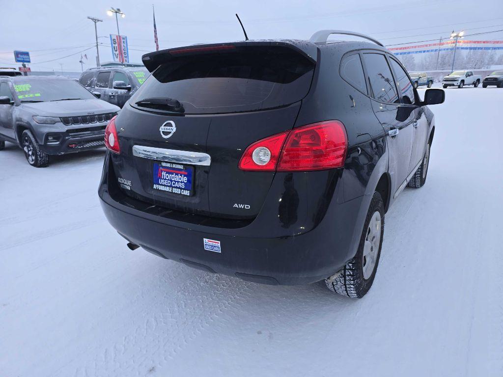 photo of 2015 NISSAN ROGUE SELECT S