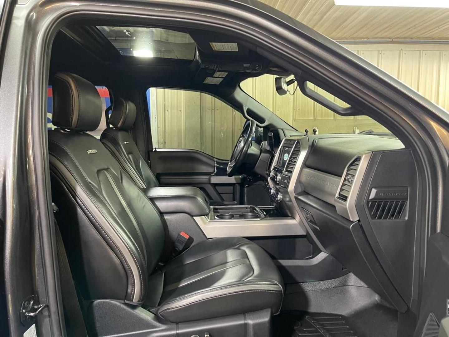 2020 BLACK FORD F350 SUPER DUTY (1FT8W3BN1LE) with an 7.3L engine, Automatic transmission, located at 2525 S. Cushman, Fairbanks, AK, 99701, (907) 452-5707, 64.824036, -147.712311 - Photo#3