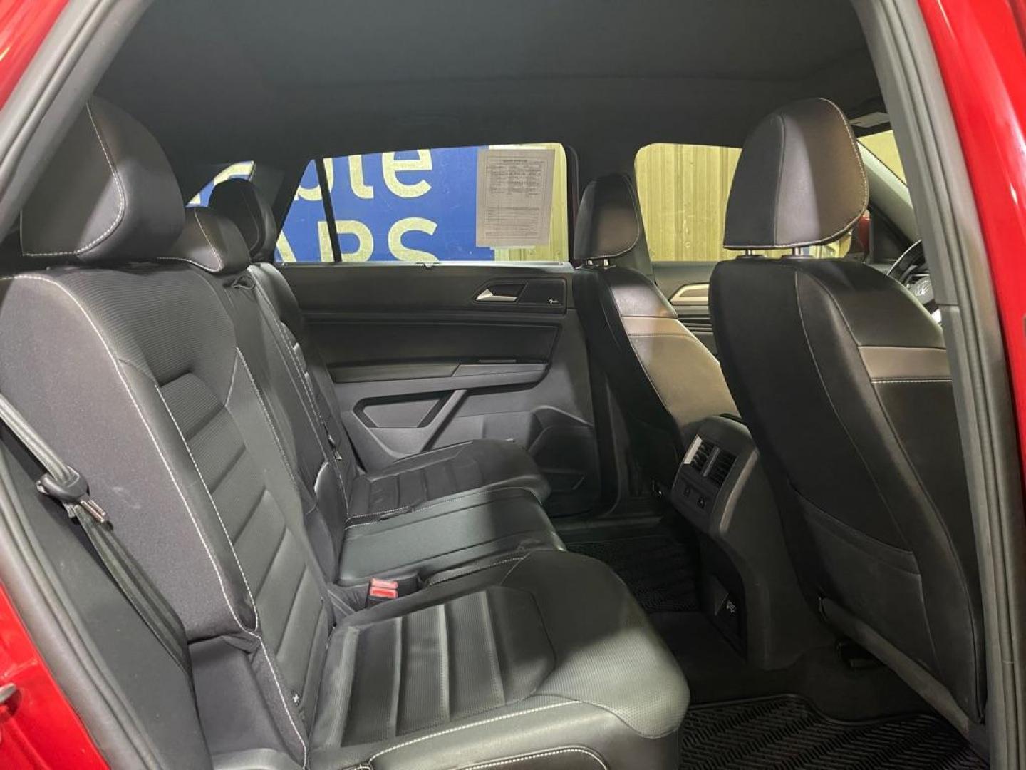 2020 RED VOLKSWAGEN ATLAS CROSS SPO SEL PREMIUM (1V2NE2CA2LC) with an 3.6L engine, Automatic transmission, located at 2525 S. Cushman, Fairbanks, AK, 99701, (907) 452-5707, 64.824036, -147.712311 - Photo#4