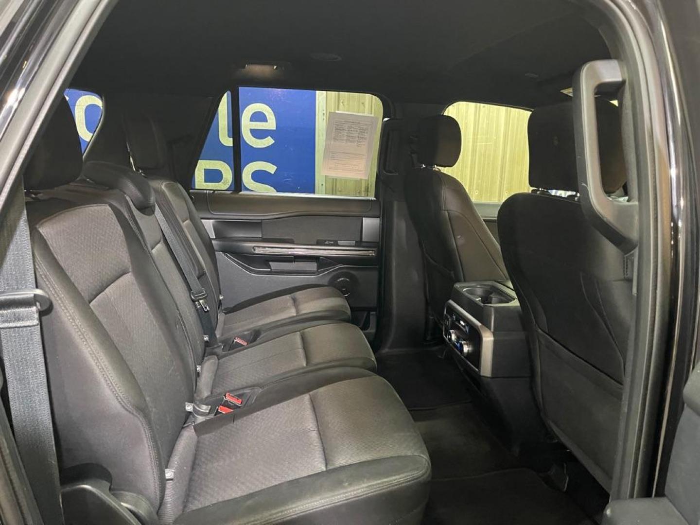 2019 BLACK FORD EXPEDITION MAX XLT (1FMJK1JT7KE) with an 3.5L engine, Automatic transmission, located at 2525 S. Cushman, Fairbanks, AK, 99701, (907) 452-5707, 64.824036, -147.712311 - Photo#4