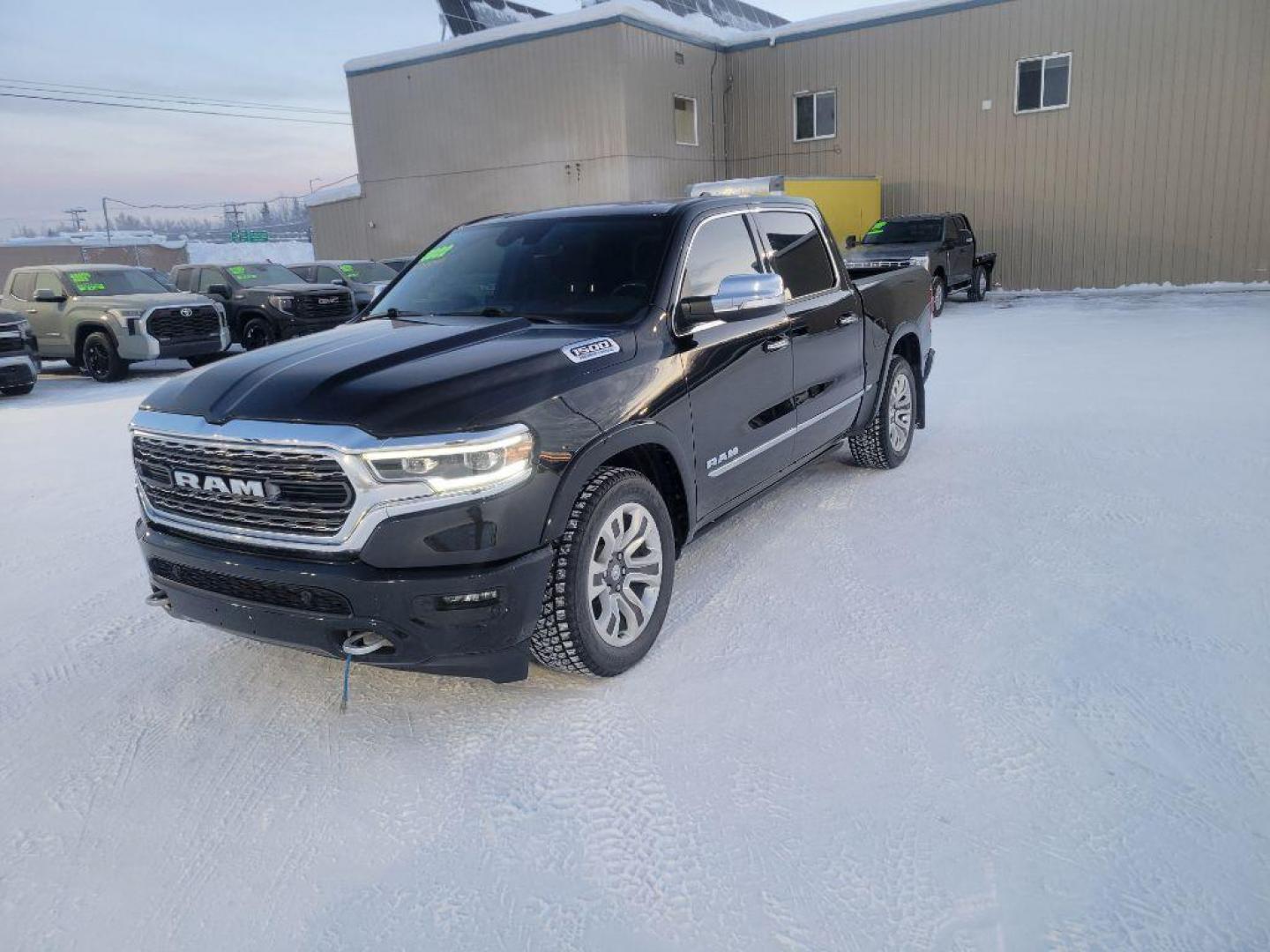 2022 BLACK RAM 1500 LIMITED (1C6SRFHT1NN) with an 5.7L engine, Automatic transmission, located at 2525 S. Cushman, Fairbanks, AK, 99701, (907) 452-5707, 64.824036, -147.712311 - Photo#0