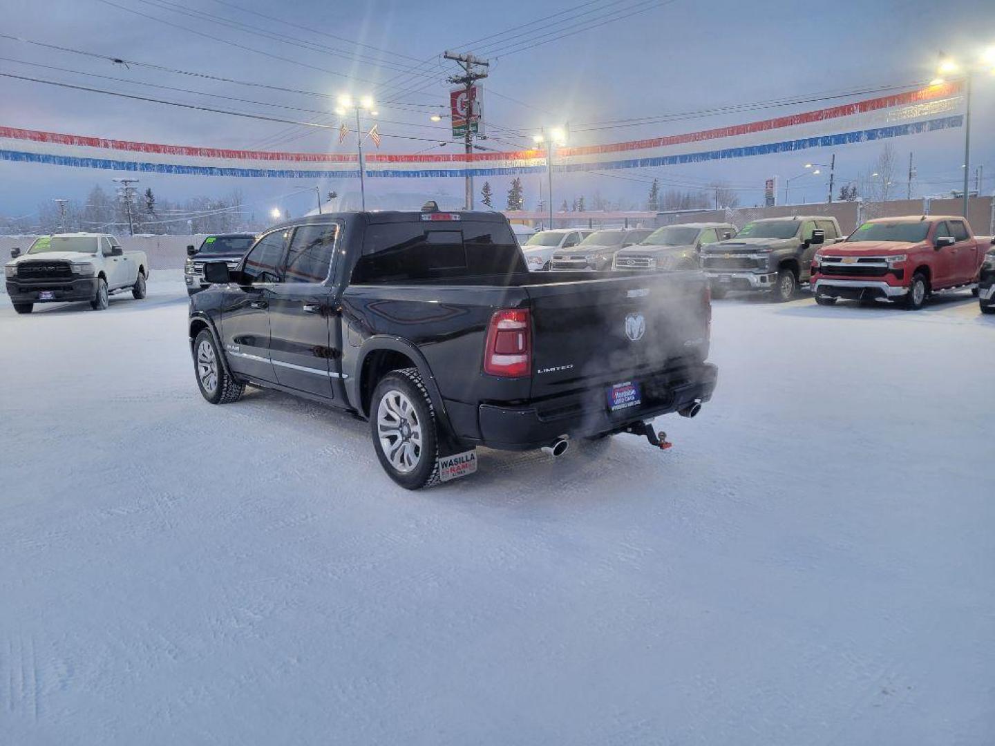 2022 BLACK RAM 1500 LIMITED (1C6SRFHT1NN) with an 5.7L engine, Automatic transmission, located at 2525 S. Cushman, Fairbanks, AK, 99701, (907) 452-5707, 64.824036, -147.712311 - Photo#3