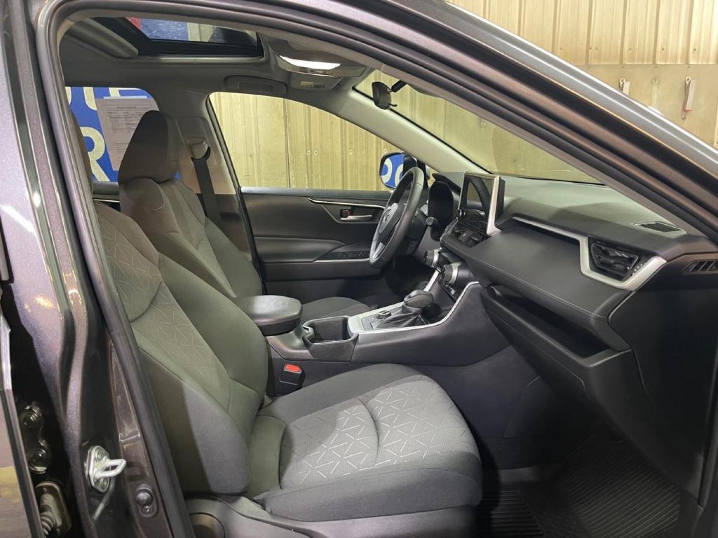 2024 GRAY TOYOTA RAV4 XLE (4T3RWRFV4RU) with an 2.5L engine, Continuously Variable transmission, located at 2525 S. Cushman, Fairbanks, AK, 99701, (907) 452-5707, 64.824036, -147.712311 - Photo#3