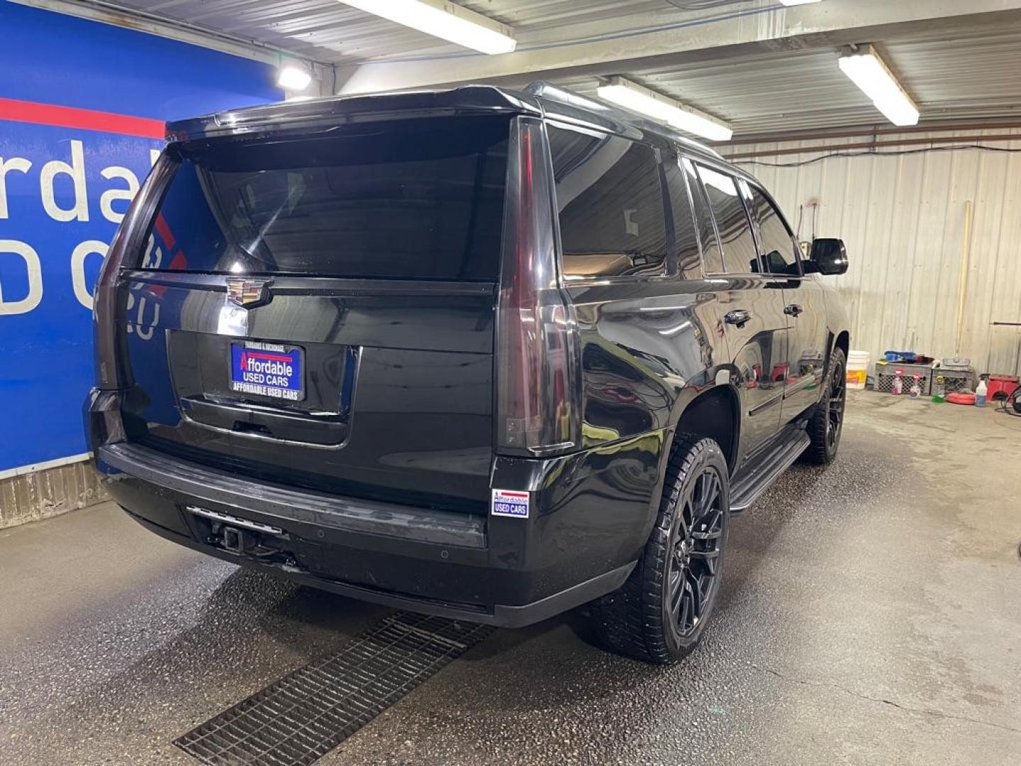 2016 BLACK CADILLAC ESCALADE LUXURY (1GYS4BKJ4GR) with an 6.2L engine, Automatic transmission, located at 2525 S. Cushman, Fairbanks, AK, 99701, (907) 452-5707, 64.824036, -147.712311 - Photo#2