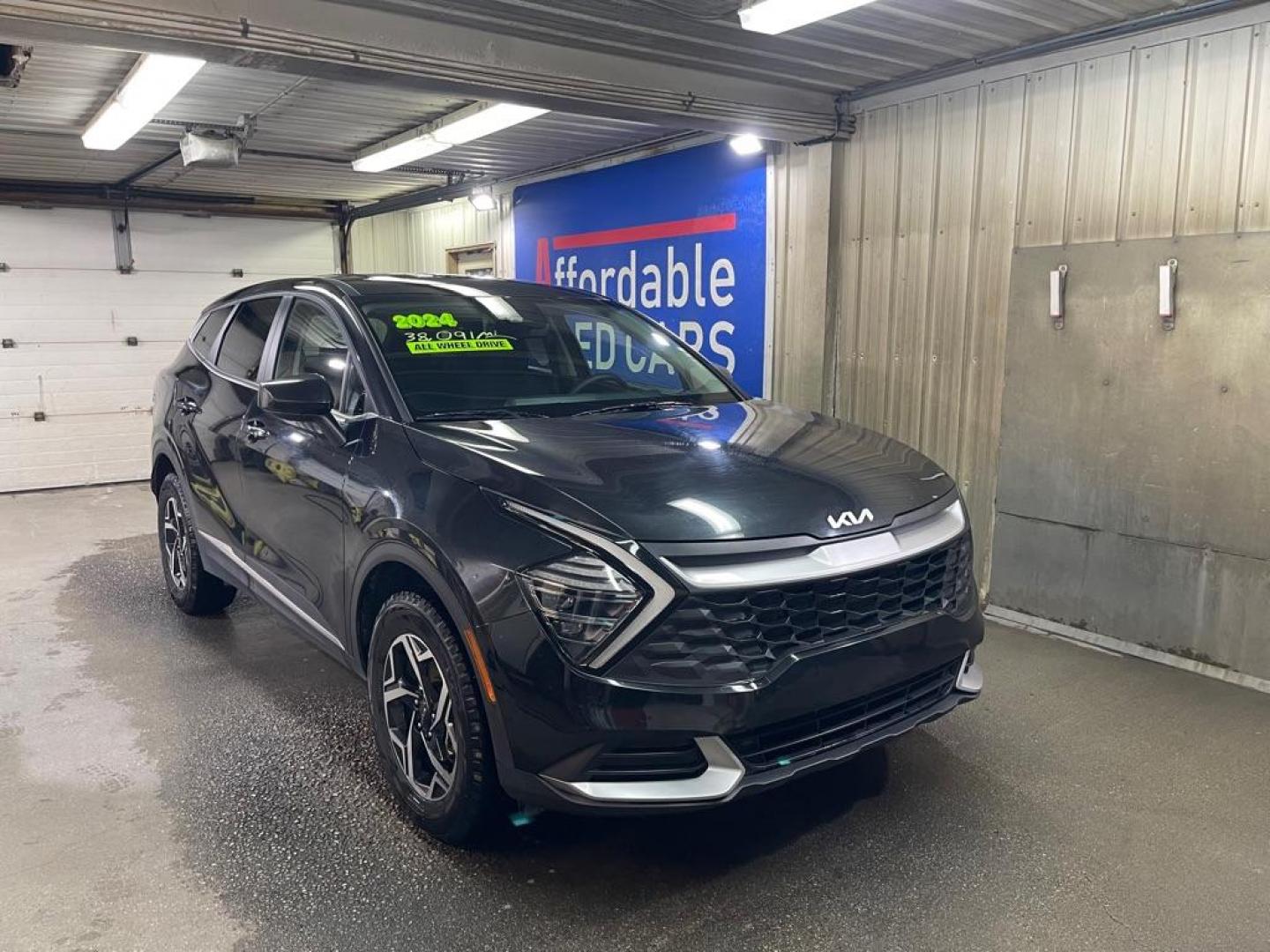2024 BLACK KIA SPORTAGE LX (KNDPUCDF3R7) with an 2.5L engine, Automatic transmission, located at 2525 S. Cushman, Fairbanks, AK, 99701, (907) 452-5707, 64.824036, -147.712311 - Photo#0