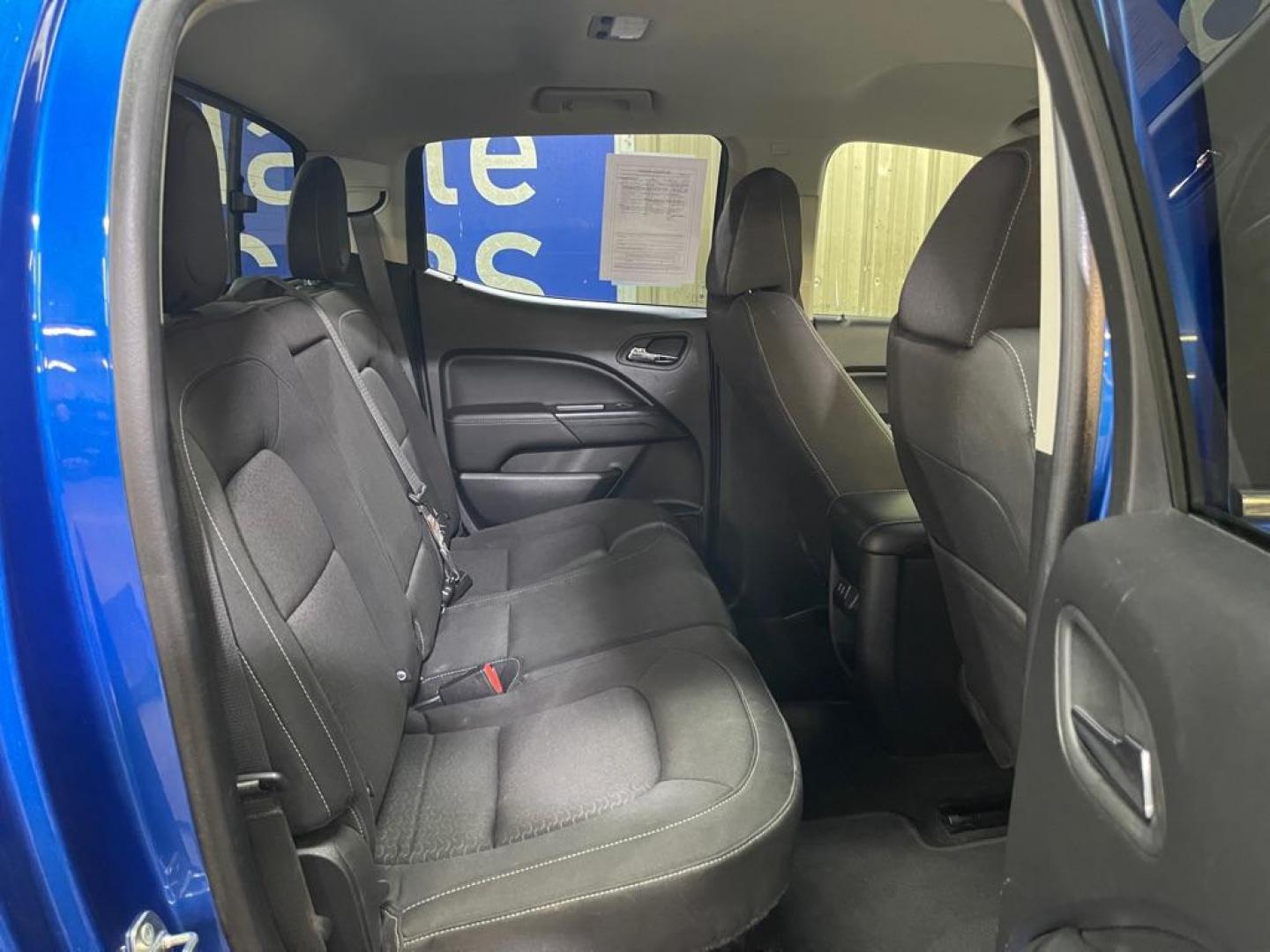 2018 BLUE GMC CANYON SLE (1GTG6CEN0J1) with an 3.6L engine, Automatic transmission, located at 2525 S. Cushman, Fairbanks, AK, 99701, (907) 452-5707, 64.824036, -147.712311 - Photo#4