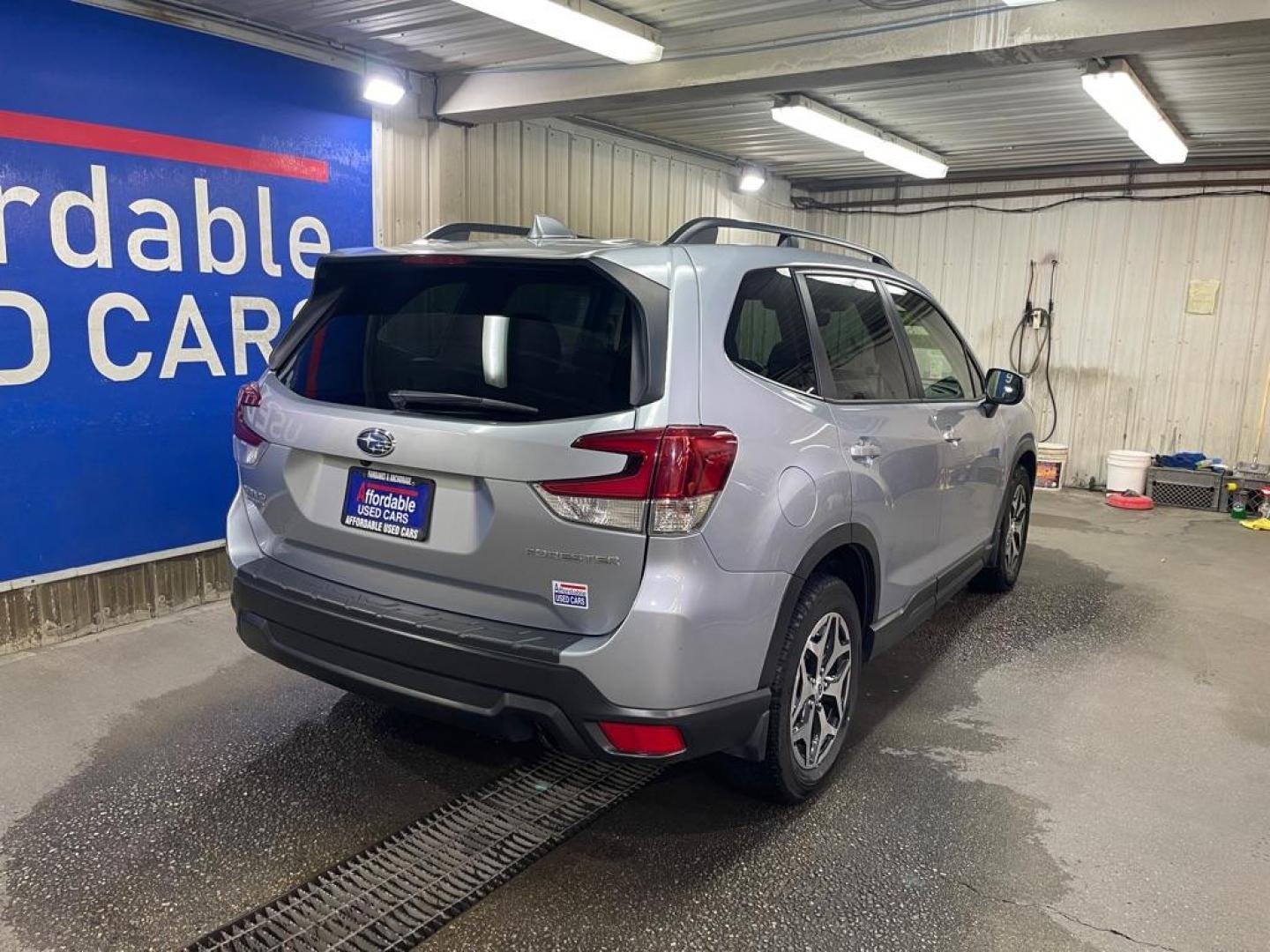 2021 SILVER SUBARU FORESTER PREMIUM (JF2SKAFC1MH) with an 2.5L engine, Automatic transmission, located at 2525 S. Cushman, Fairbanks, AK, 99701, (907) 452-5707, 64.824036, -147.712311 - Photo#2