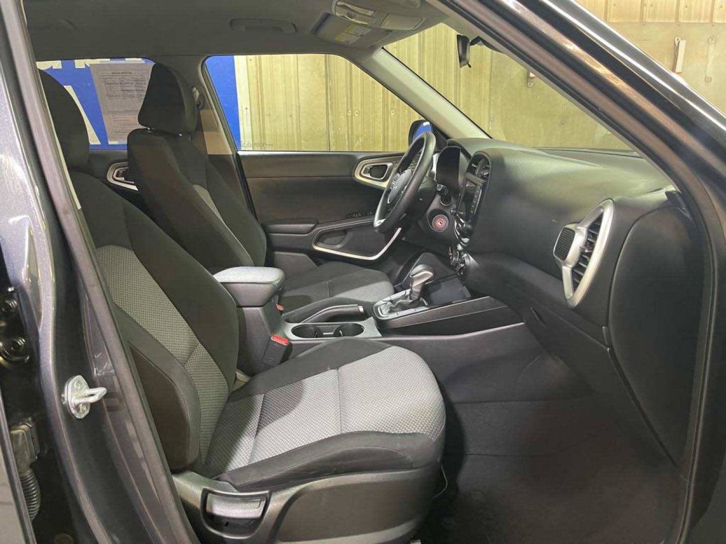 2023 GRAY KIA SOUL LX (KNDJ23AU6P7) with an 2.0L engine, Continuously Variable transmission, located at 2525 S. Cushman, Fairbanks, AK, 99701, (907) 452-5707, 64.824036, -147.712311 - Photo#3