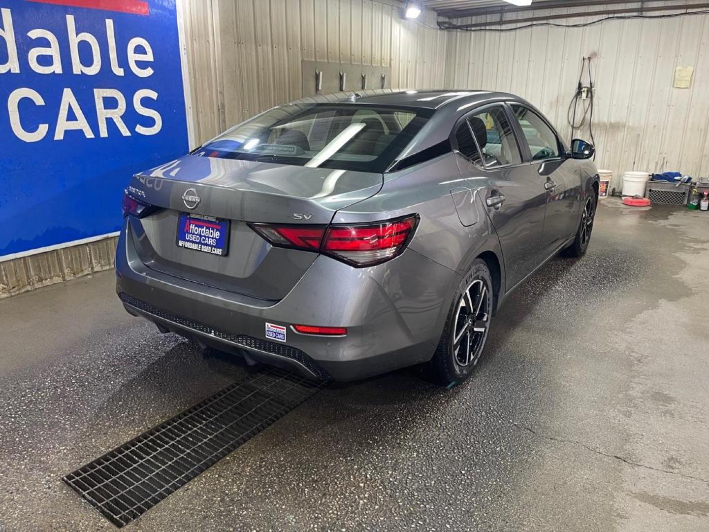 2024 GRAY NISSAN SENTRA SV (3N1AB8CV9RY) with an 2.0L engine, Continuously Variable transmission, located at 2525 S. Cushman, Fairbanks, AK, 99701, (907) 452-5707, 64.824036, -147.712311 - Photo#2