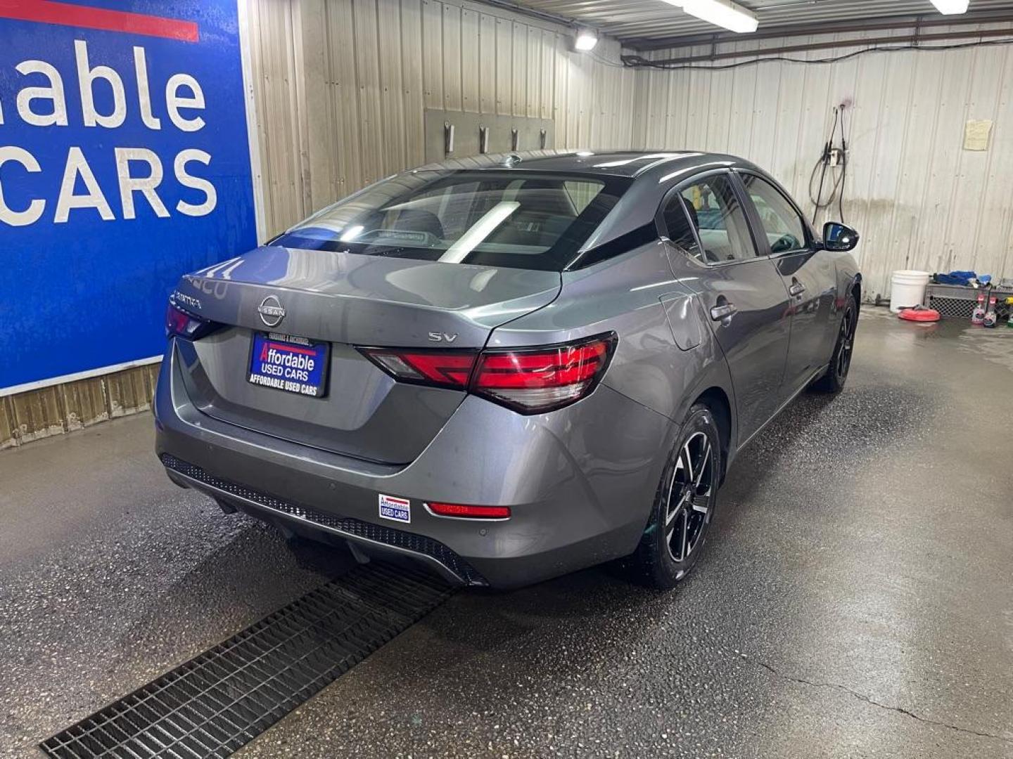 2024 GRAY NISSAN SENTRA SV (3N1AB8CV9RY) with an 2.0L engine, Continuously Variable transmission, located at 2525 S. Cushman, Fairbanks, AK, 99701, (907) 452-5707, 64.824036, -147.712311 - Photo#2