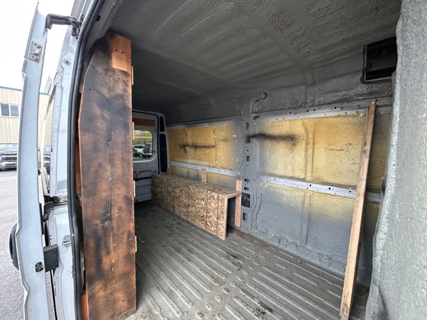 2015 WHITE RAM PROMASTER 2500 2500 HIGH (3C6TRVDG7FE) with an 3.6L engine, Automatic transmission, located at 2525 S. Cushman, Fairbanks, AK, 99701, (907) 452-5707, 64.824036, -147.712311- Photo#5