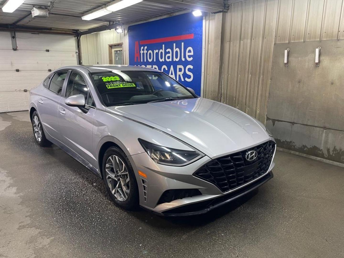 2023 SILVER HYUNDAI SONATA SEL (KMHL64JA6PA) with an 2.5L engine, Automatic transmission, located at 2525 S. Cushman, Fairbanks, AK, 99701, (907) 452-5707, 64.824036, -147.712311 - Photo#0