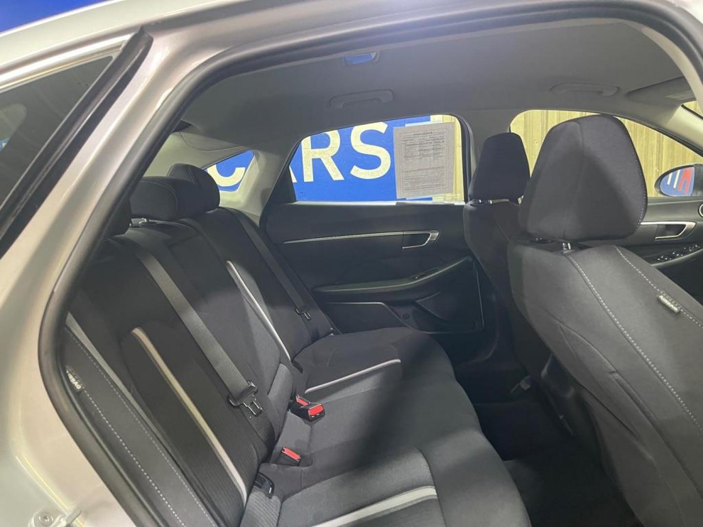 2023 SILVER HYUNDAI SONATA SEL (KMHL64JA6PA) with an 2.5L engine, Automatic transmission, located at 2525 S. Cushman, Fairbanks, AK, 99701, (907) 452-5707, 64.824036, -147.712311 - Photo#4