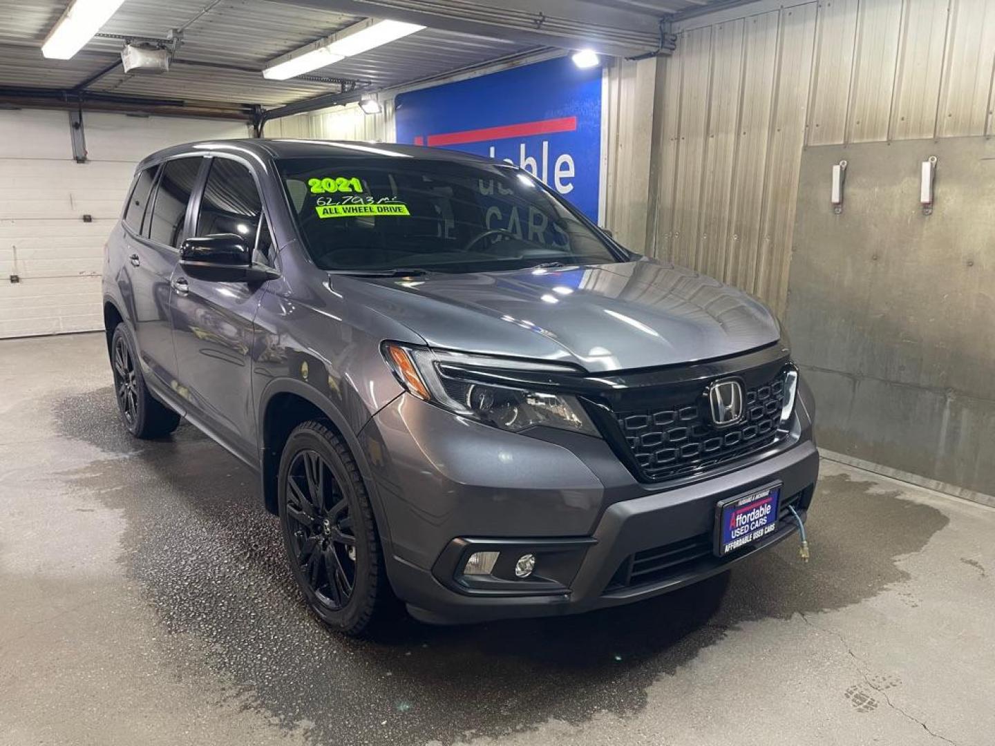 2021 GRAY HONDA PASSPORT SPORT (5FNYF8H26MB) with an 3.5L engine, Automatic transmission, located at 2525 S. Cushman, Fairbanks, AK, 99701, (907) 452-5707, 64.824036, -147.712311 - Photo#0