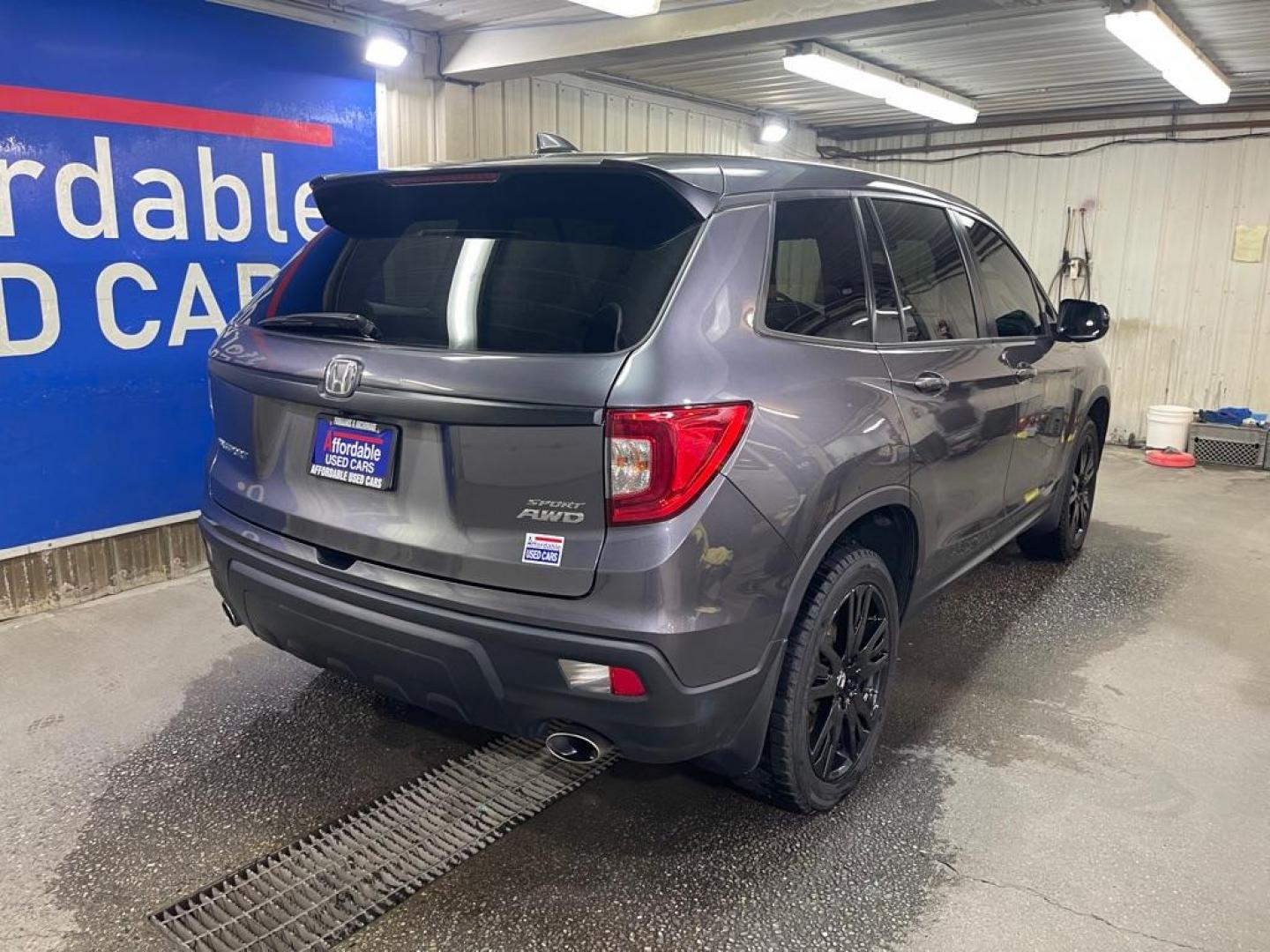 2021 GRAY HONDA PASSPORT SPORT (5FNYF8H26MB) with an 3.5L engine, Automatic transmission, located at 2525 S. Cushman, Fairbanks, AK, 99701, (907) 452-5707, 64.824036, -147.712311 - Photo#2