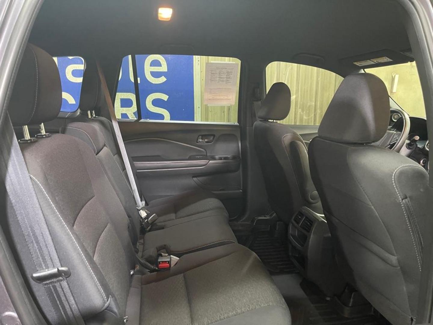 2021 GRAY HONDA PASSPORT SPORT (5FNYF8H26MB) with an 3.5L engine, Automatic transmission, located at 2525 S. Cushman, Fairbanks, AK, 99701, (907) 452-5707, 64.824036, -147.712311 - Photo#4