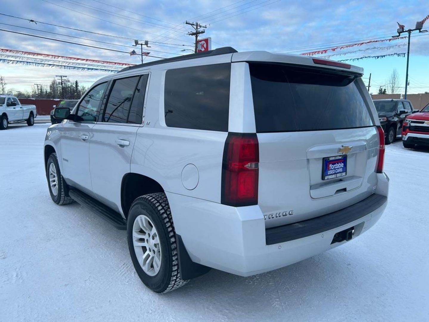2015 SILVER CHEVROLET TAHOE LT 1500 LT (1GNSKBKC0FR) with an 5.3L engine, Automatic transmission, located at 2525 S. Cushman, Fairbanks, AK, 99701, (907) 452-5707, 64.824036, -147.712311 - Photo#3