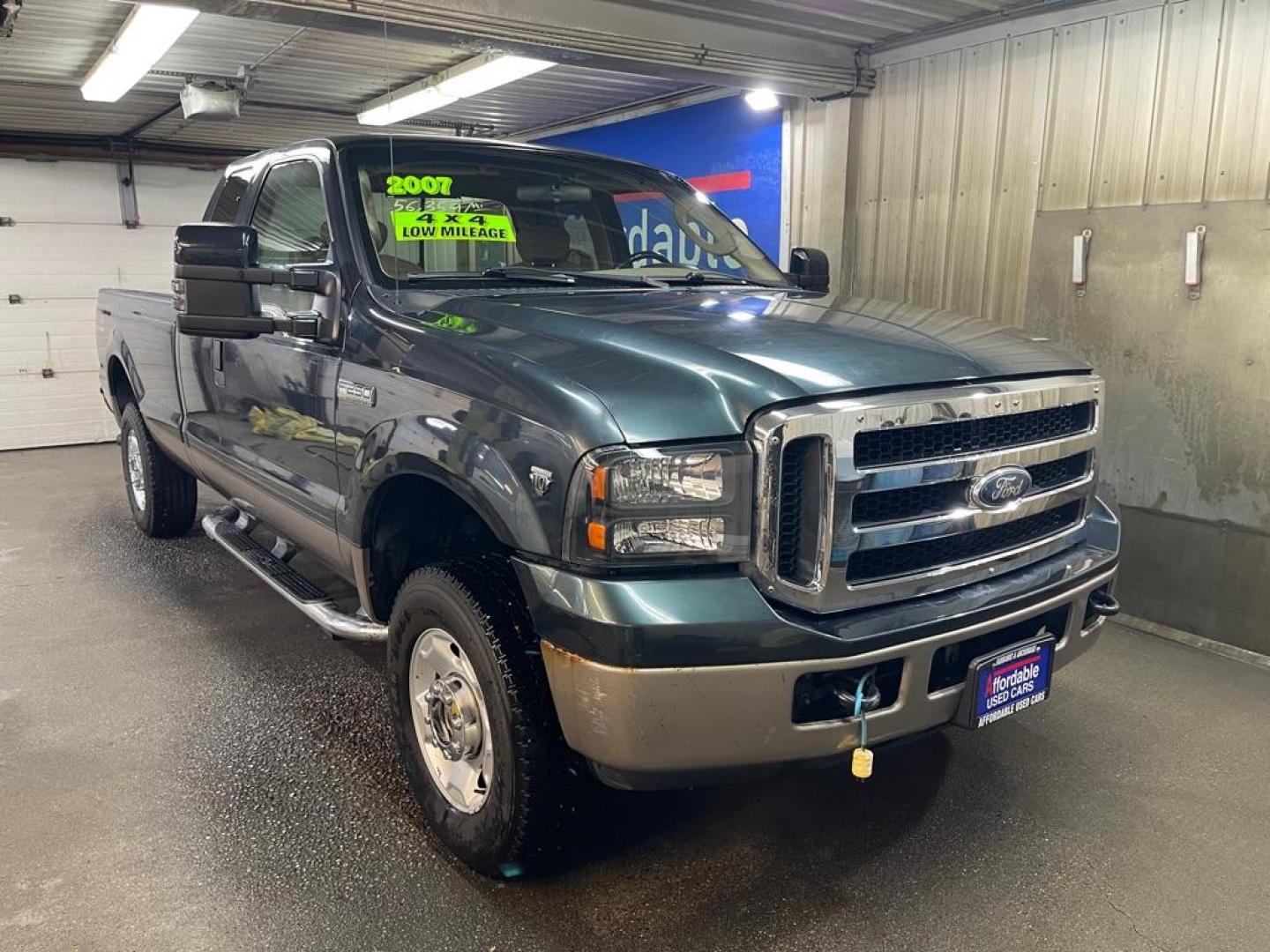 2007 GREEN FORD F250 SUPER DUTY (1FTSX21Y97E) with an 6.8L engine, Automatic transmission, located at 2525 S. Cushman, Fairbanks, AK, 99701, (907) 452-5707, 64.824036, -147.712311 - Photo#0