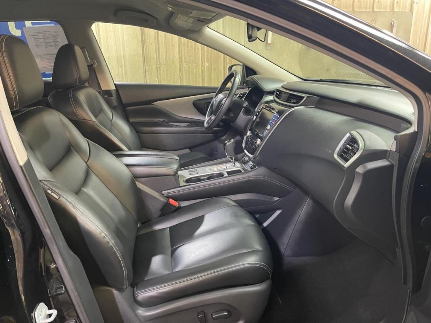 2024 BLACK NISSAN MURANO SV (5N1AZ2BS1RC) with an 3.5L engine, Continuously Variable transmission, located at 2525 S. Cushman, Fairbanks, AK, 99701, (907) 452-5707, 64.824036, -147.712311 - Photo#3