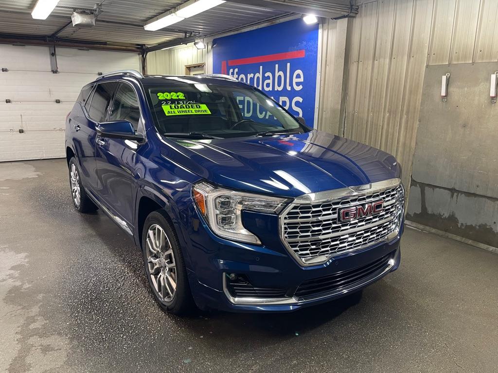 photo of 2022 GMC TERRAIN DENALI