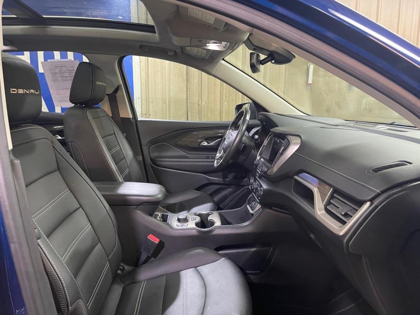 2022 BLUE GMC TERRAIN DENALI (3GKALXEV6NL) with an 1.5L engine, Automatic transmission, located at 2525 S. Cushman, Fairbanks, AK, 99701, (907) 452-5707, 64.824036, -147.712311 - Photo#3