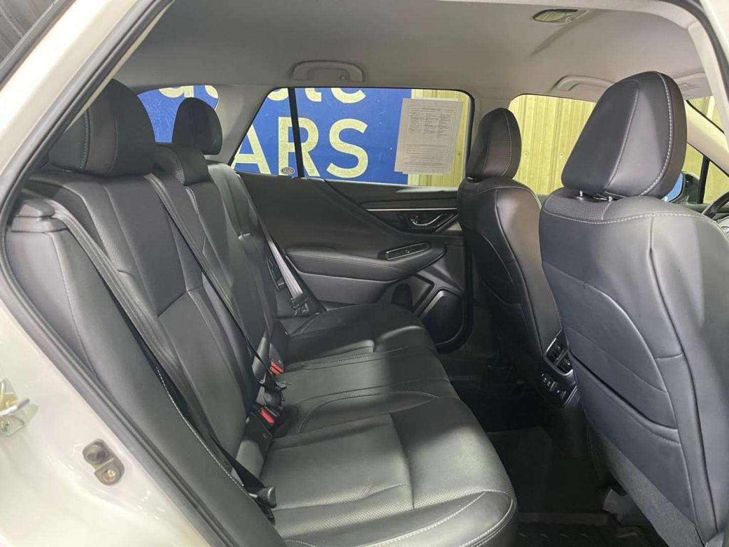 2021 WHITE SUBARU OUTBACK LIMITED (4S4BTAMC8M3) with an 2.5L engine, Continuously Variable transmission, located at 2525 S. Cushman, Fairbanks, AK, 99701, (907) 452-5707, 64.824036, -147.712311 - Photo#4