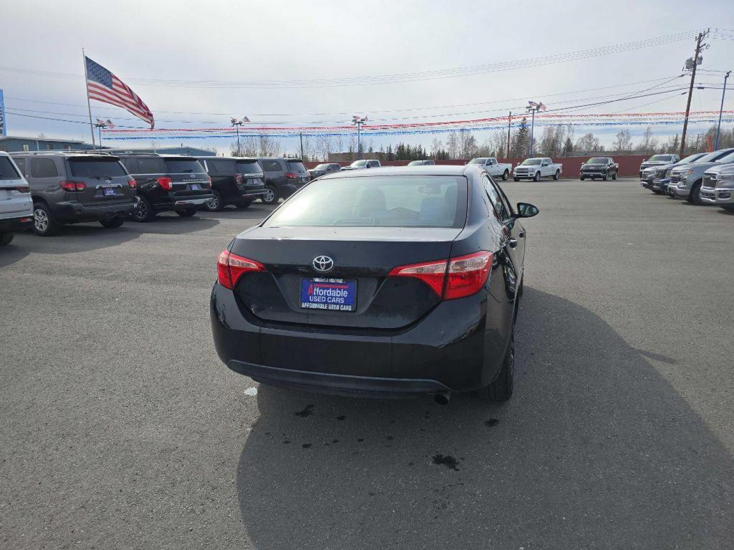 2017 BLACK TOYOTA COROLLA LE LE (2T1BURHE2HC) with an 1.8L engine, Continuously Variable transmission, located at 2525 S. Cushman, Fairbanks, AK, 99701, (907) 452-5707, 64.824036, -147.712311 - Photo#2