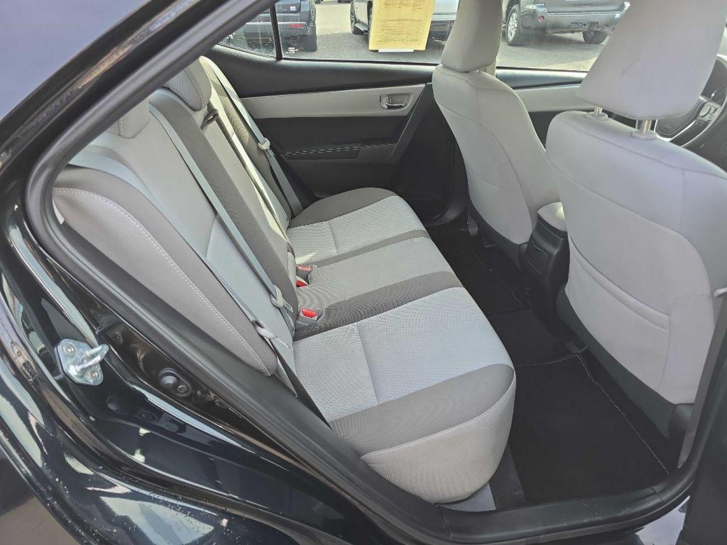 2017 BLACK TOYOTA COROLLA LE LE (2T1BURHE2HC) with an 1.8L engine, Continuously Variable transmission, located at 2525 S. Cushman, Fairbanks, AK, 99701, (907) 452-5707, 64.824036, -147.712311 - Photo#4