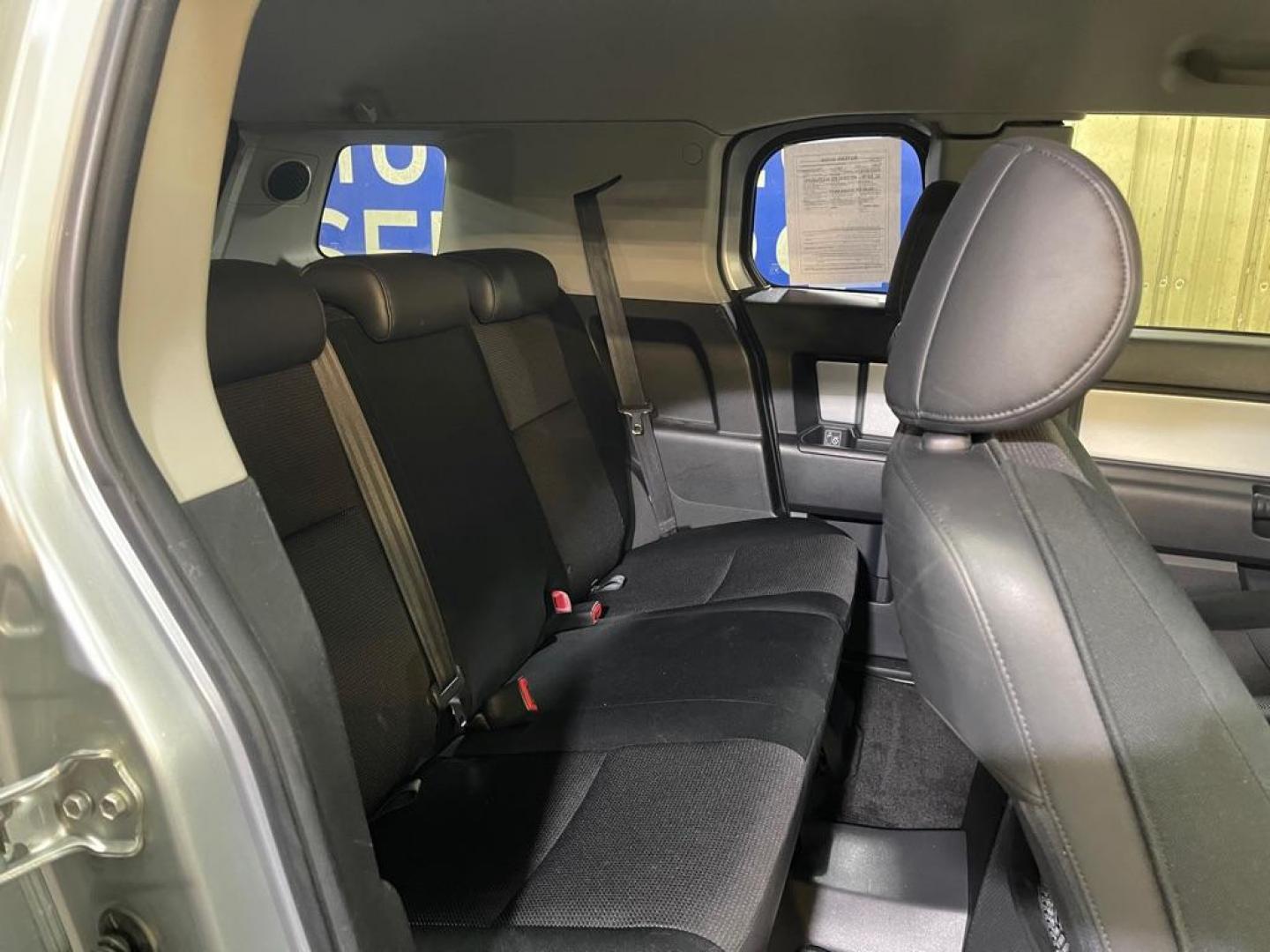 2007 SILVER TOYOTA FJ CRUISER (JTEBU11F270) with an 4.0L engine, Automatic transmission, located at 2525 S. Cushman, Fairbanks, AK, 99701, (907) 452-5707, 64.824036, -147.712311 - Photo#4