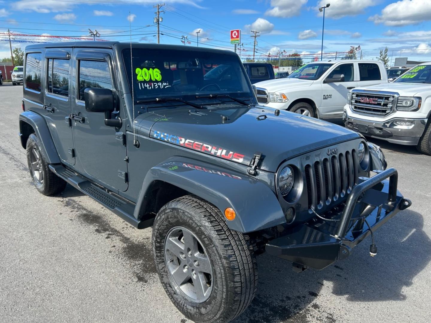 2016 GRAY JEEP WRANGLER UNLIMI SPORT (1C4BJWDG0GL) with an 3.6L engine, Automatic transmission, located at 2525 S. Cushman, Fairbanks, AK, 99701, (907) 452-5707, 64.824036, -147.712311- Photo#1