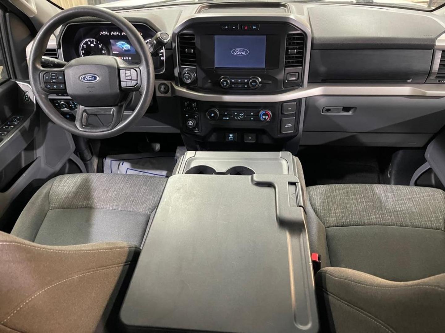 2021 WHITE FORD F150 SUPERCREW (1FTEW1EP5MK) with an 2.7L engine, Automatic transmission, located at 2525 S. Cushman, Fairbanks, AK, 99701, (907) 452-5707, 64.824036, -147.712311 - Photo#5