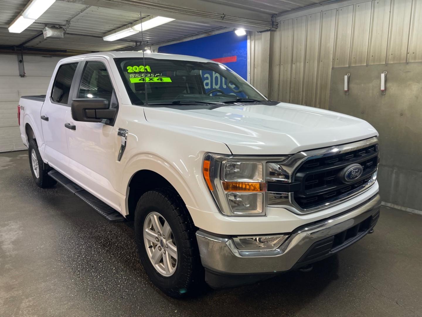 2021 WHITE FORD F150 XLT SUPERCREW (1FTEW1EP5MK) with an 2.7L engine, Automatic transmission, located at 2525 S. Cushman, Fairbanks, AK, 99701, (907) 452-5707, 64.824036, -147.712311- Photo#0