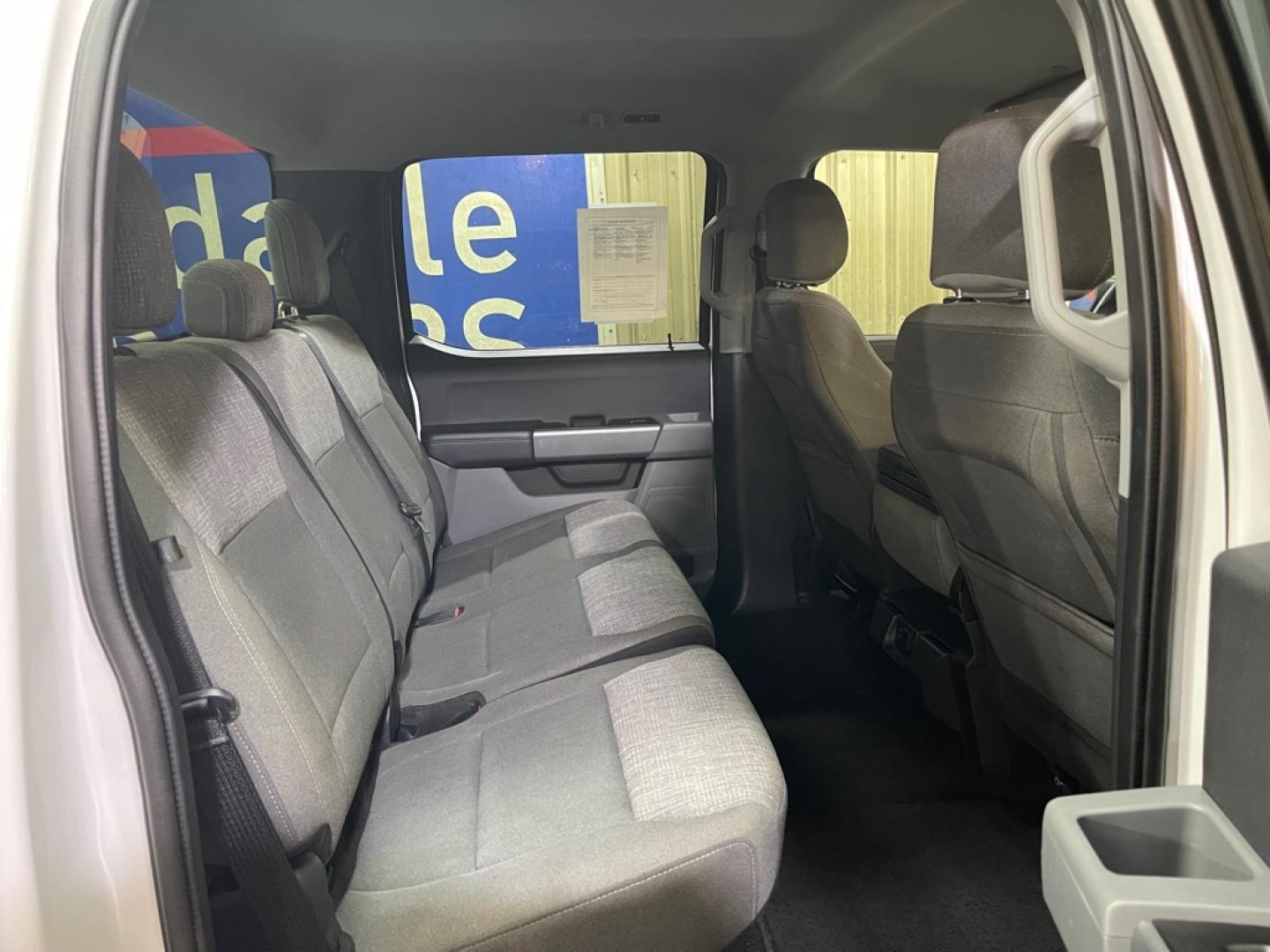2021 WHITE FORD F150 XLT SUPERCREW (1FTEW1EP5MK) with an 2.7L engine, Automatic transmission, located at 2525 S. Cushman, Fairbanks, AK, 99701, (907) 452-5707, 64.824036, -147.712311- Photo#4